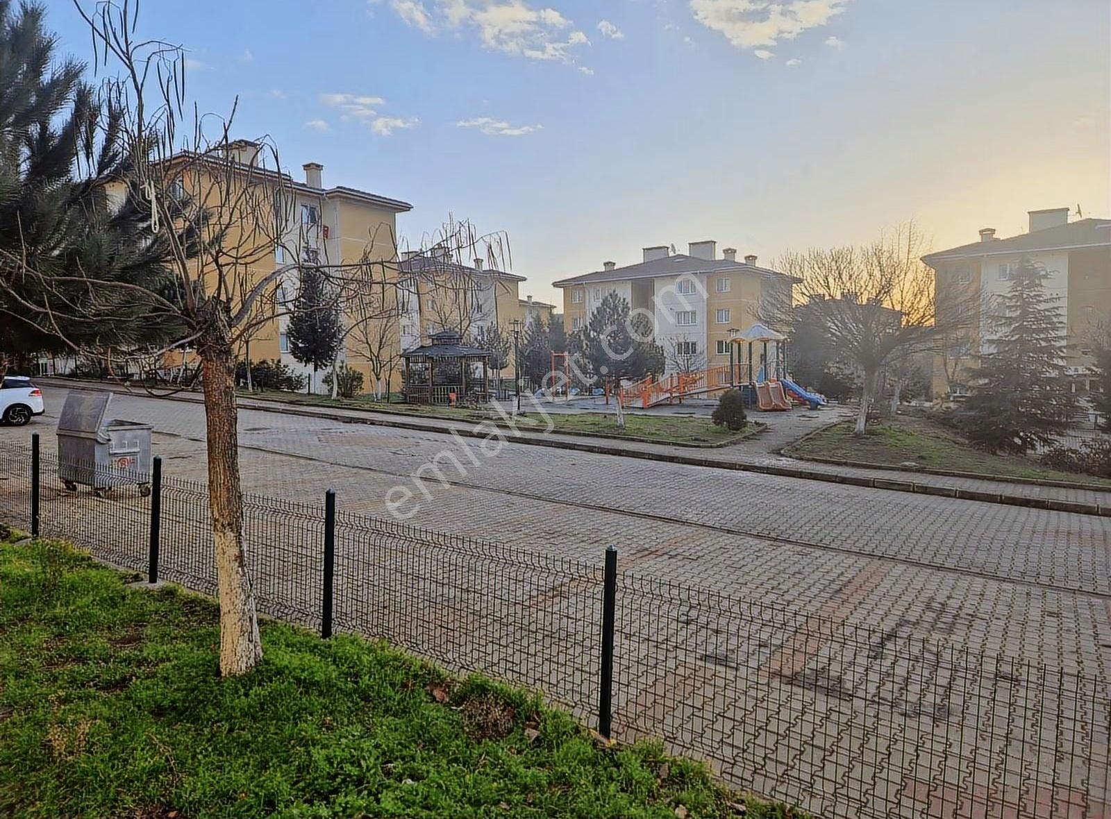 İpekyolu Yapı Emlak'tan Acilll Ara Kat Daire - Görsel 11