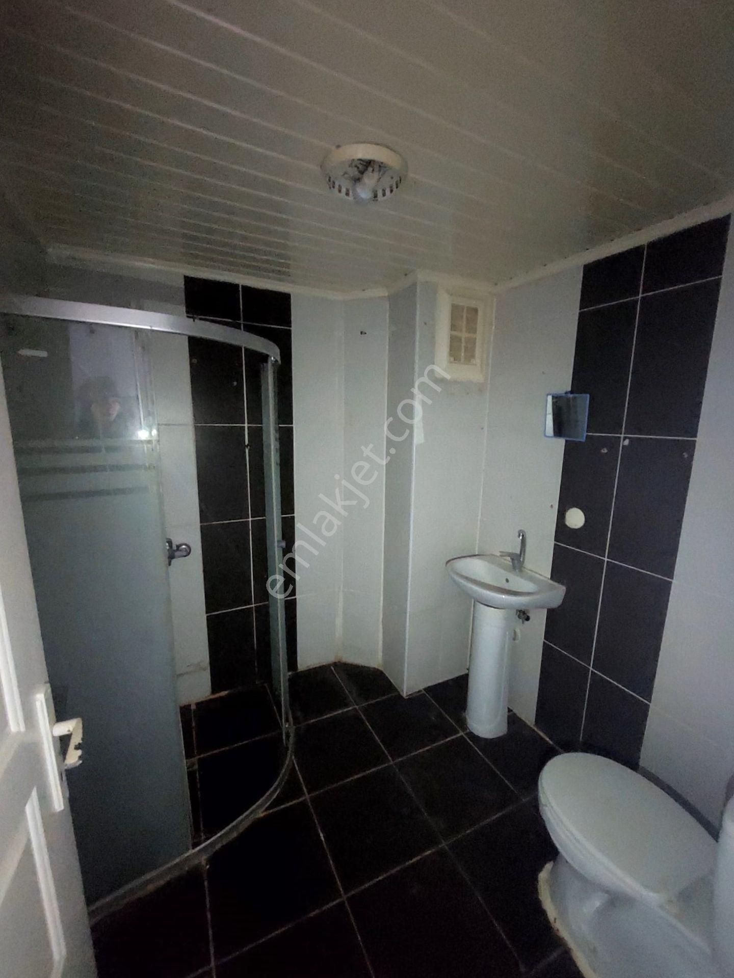 Recep Ümit Emlak'tan Tunalı Mahallesinde Gaffar Okan Caddesi Yakınında Kiralık 1+1 Daire - Görsel 25