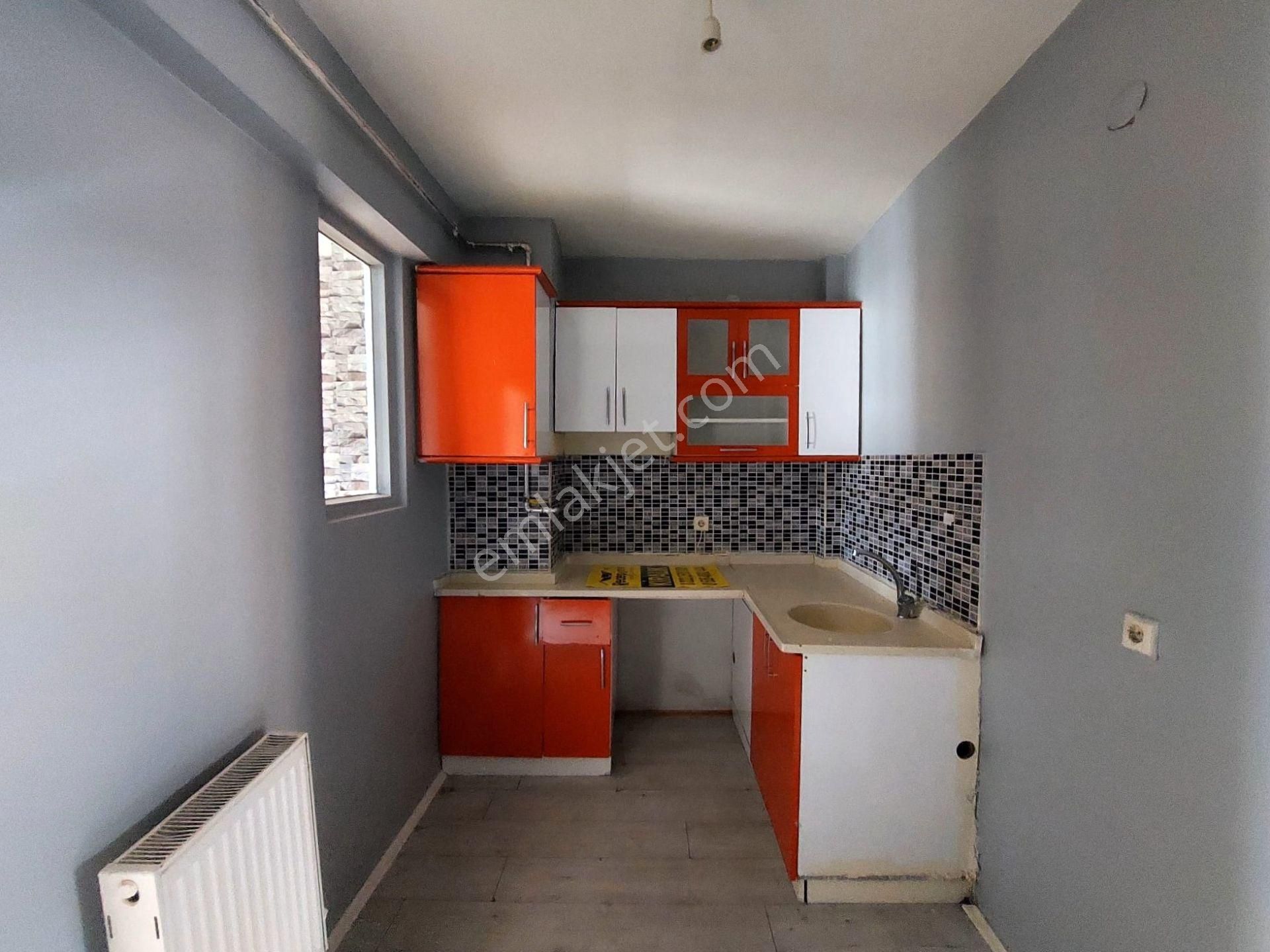 Recep Ümit Emlak'tan Tunalı Mahallesinde Gaffar Okan Caddesi Yakınında Kiralık 1+1 Daire - Görsel 4