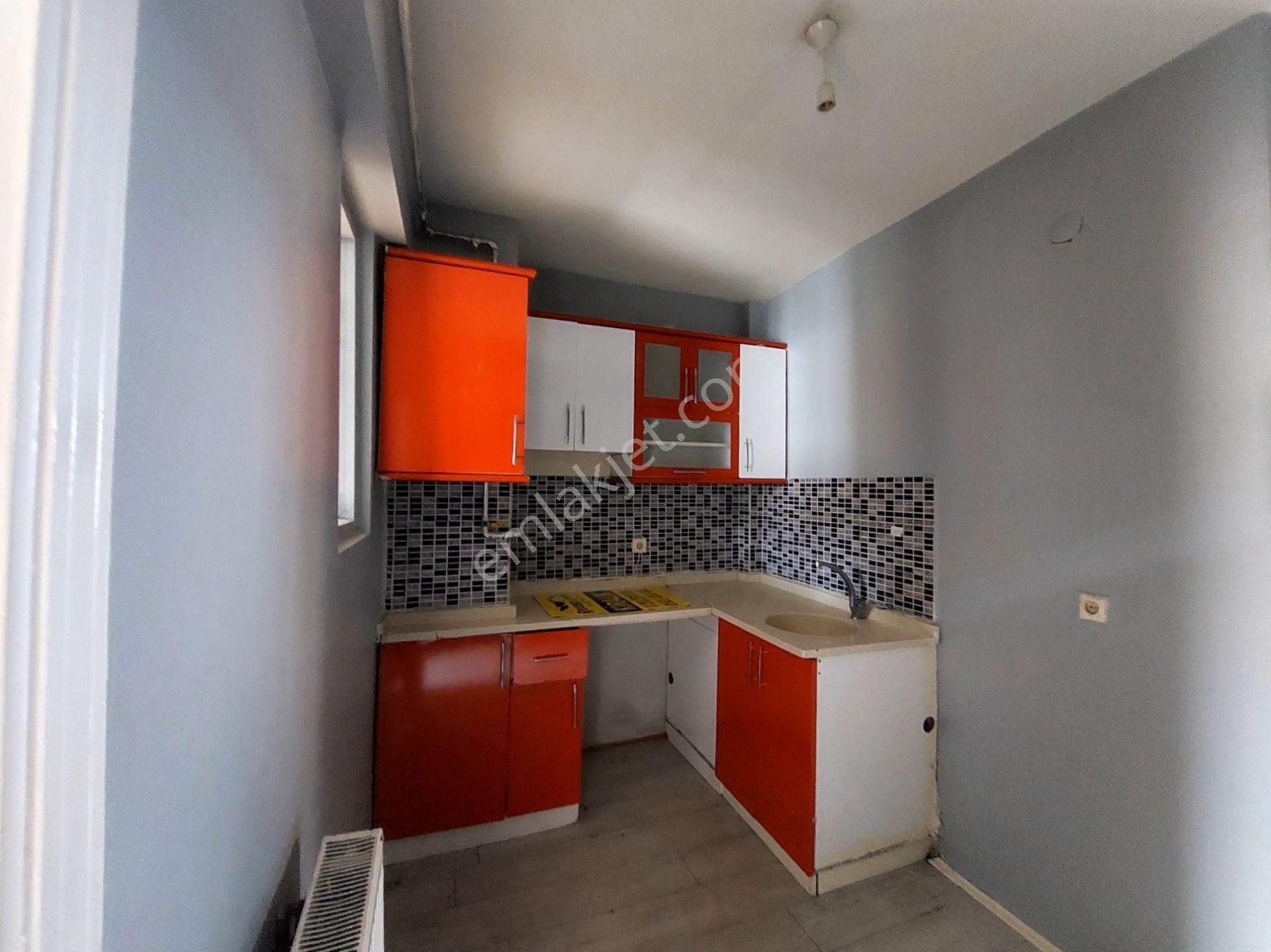 Recep Ümit Emlak'tan Tunalı Mahallesinde Gaffar Okan Caddesi Yakınında Kiralık 1+1 Daire - Görsel 6