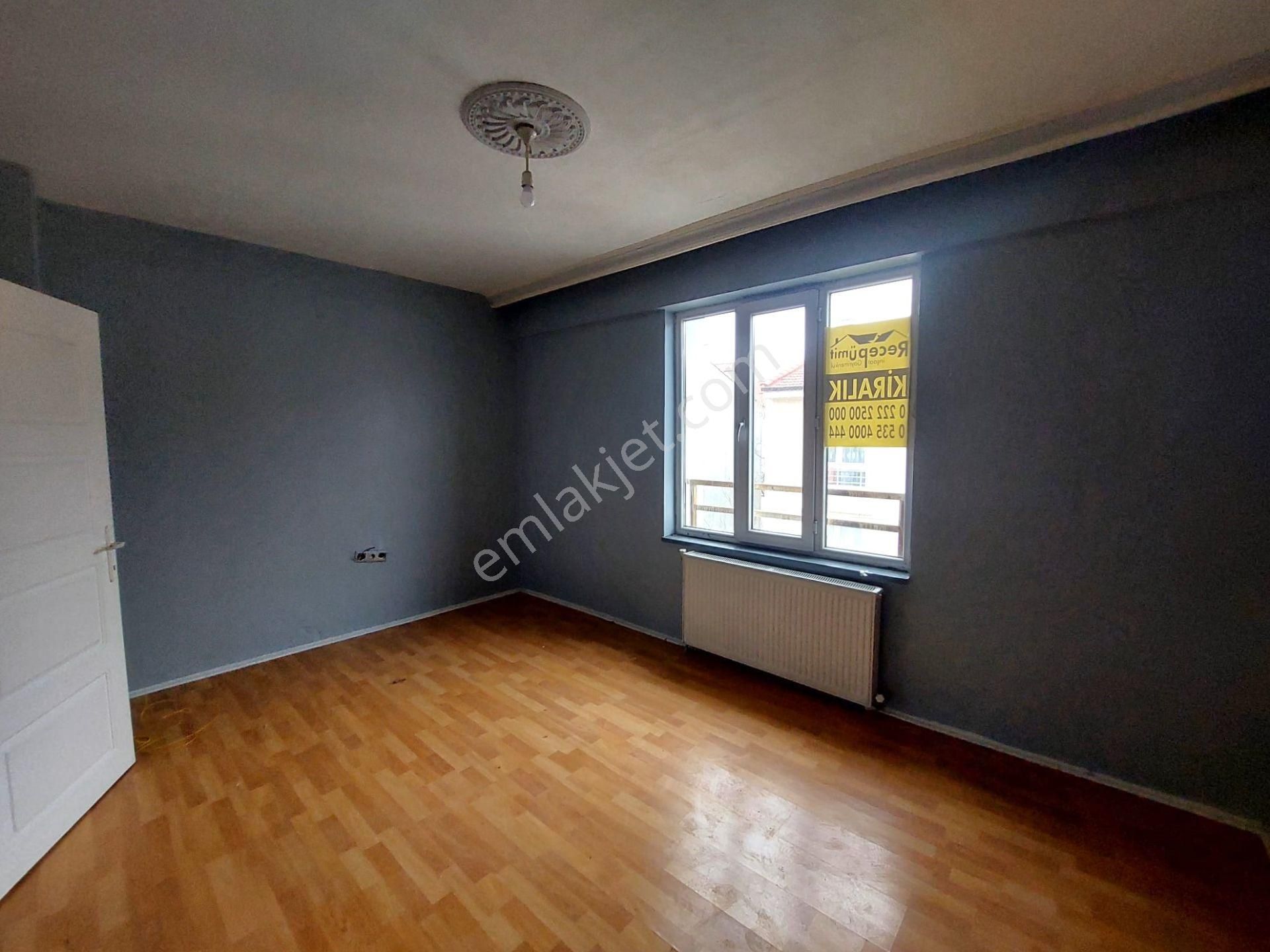 Recep Ümit Emlak'tan Tunalı Mahallesinde Gaffar Okan Caddesi Yakınında Kiralık 1+1 Daire - Görsel 20