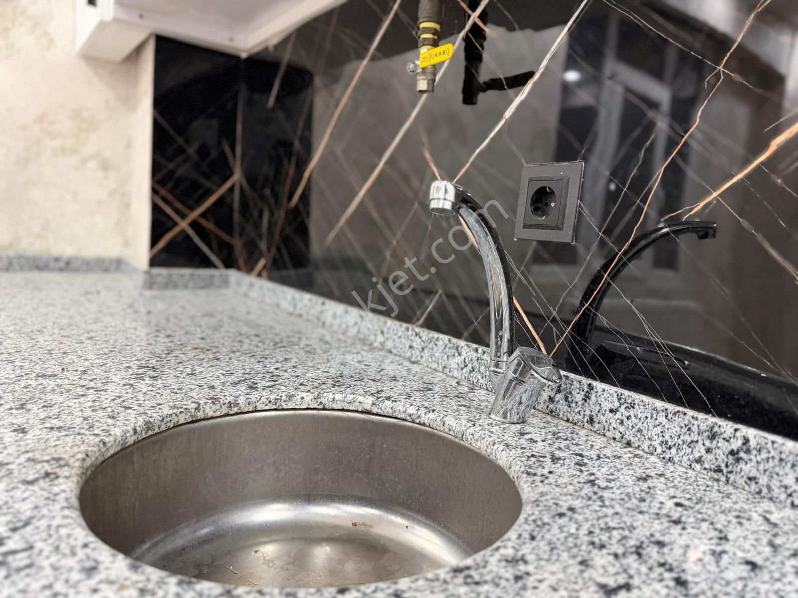 İlkevim'den Mehmetçik Mahallesinde Satılık Son Kat 1+1 Daire - Görsel 5