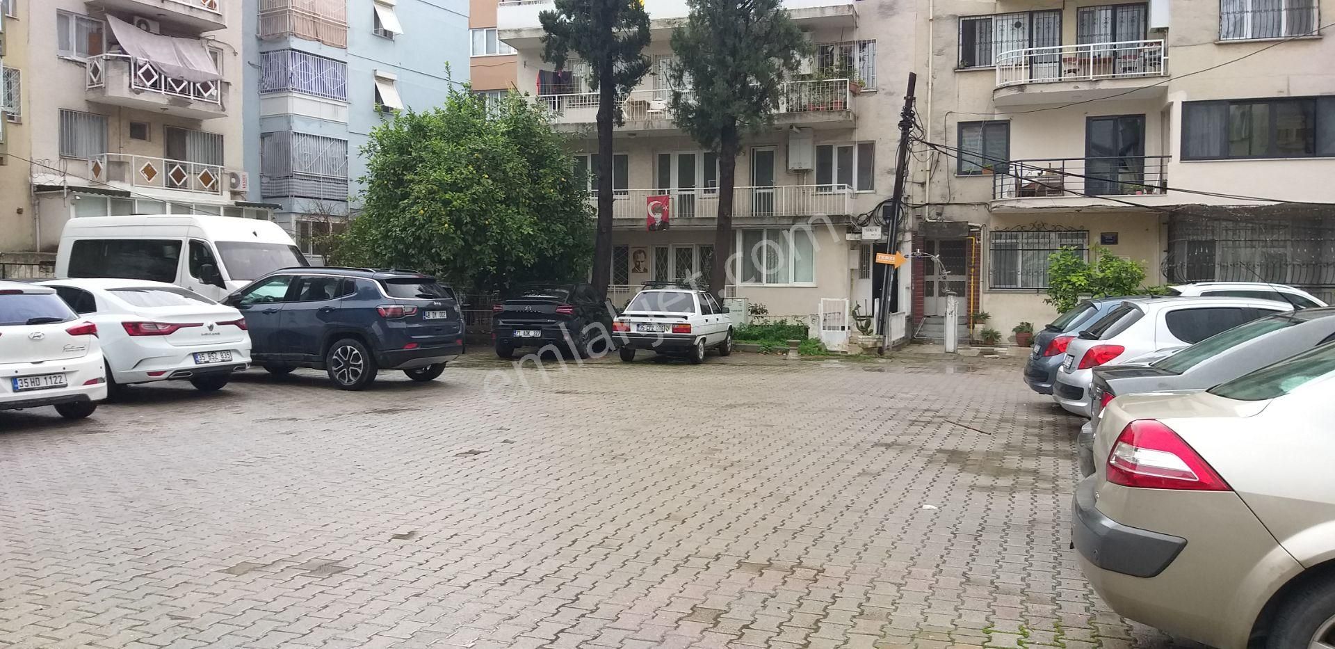 Bornova Özkanlar Kazımdirik Mah. Kiralık Doğalgaz Kombili Daire - Görsel 22
