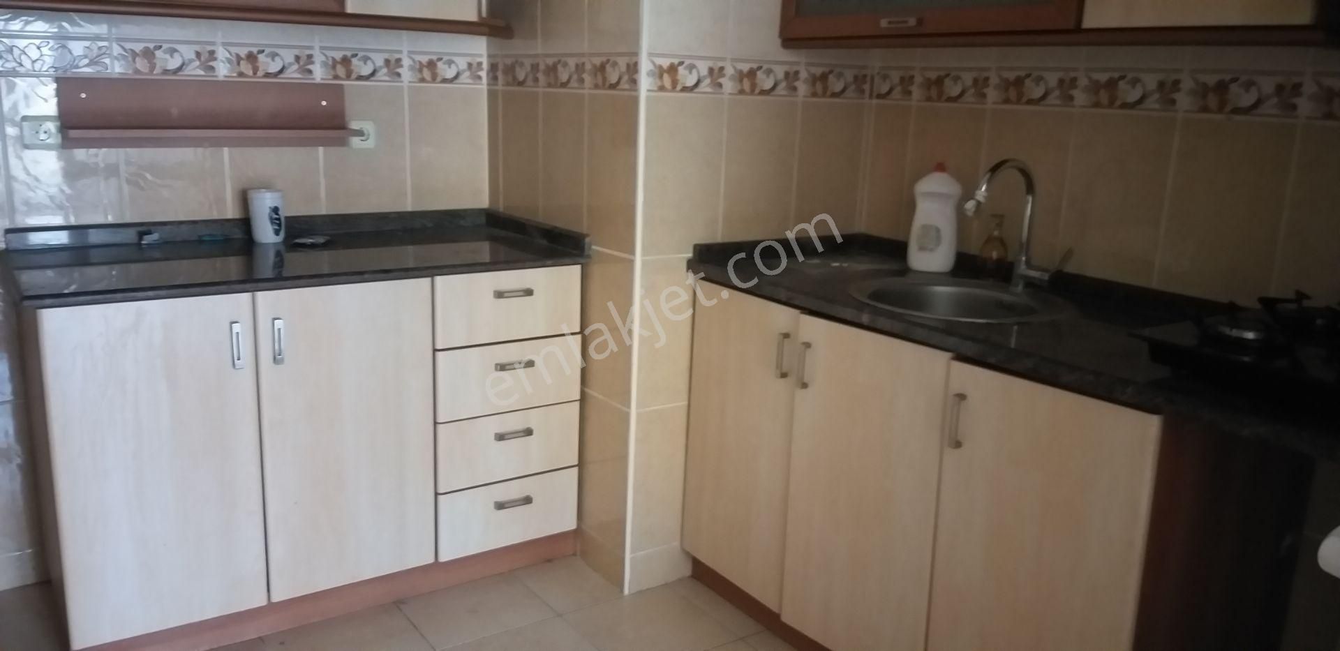 Bornova Özkanlar Kazımdirik Mah. Kiralık Doğalgaz Kombili Daire - Görsel 3