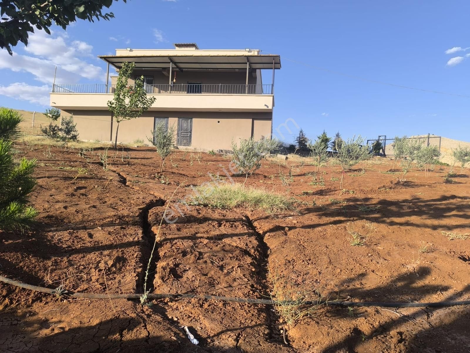 World İlkevim'den Yazlık - Kışlık Satılık Bağ Evi