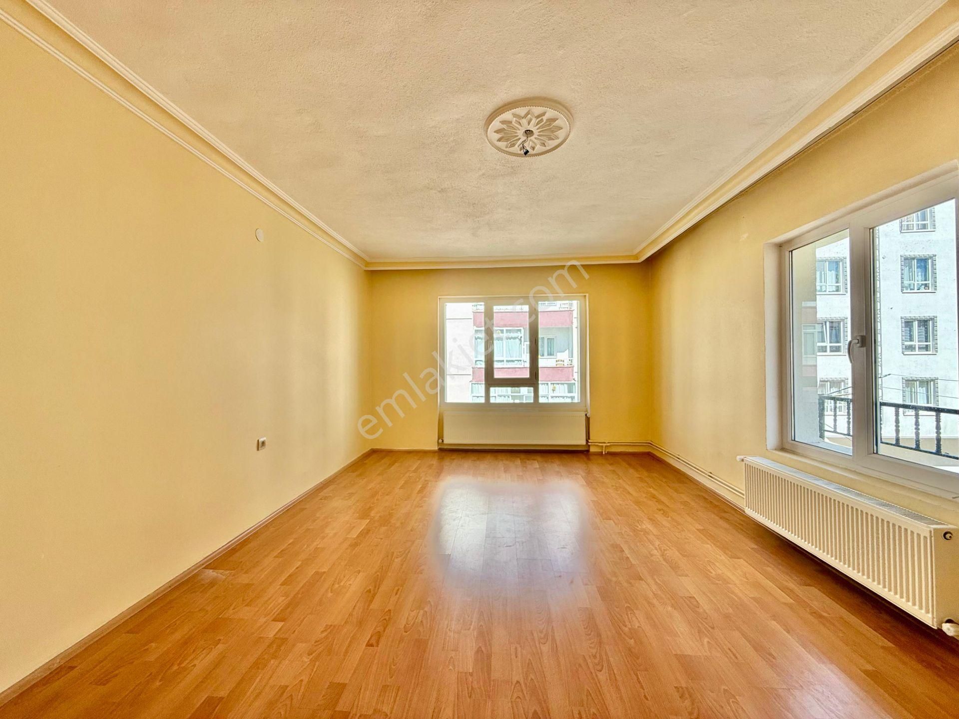 Kalecik Emlak'tan Fatih Mahallesin'de Ara Kat'da Güney Cpehe 3+1 - Görsel 8