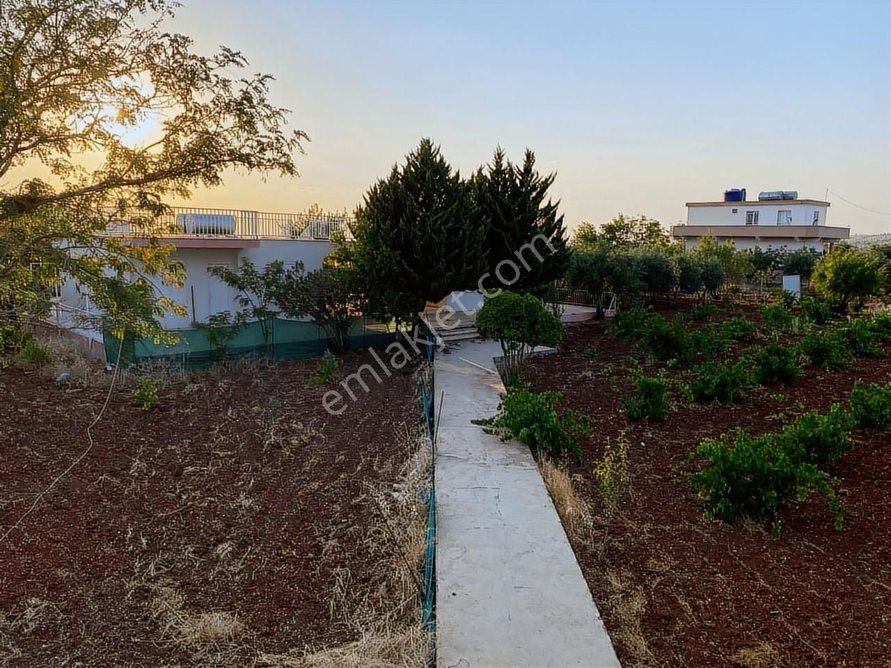 World İlkevim'den Doğayla İç İçe Havuzlu Satılık Bağ Evi - Görsel 11