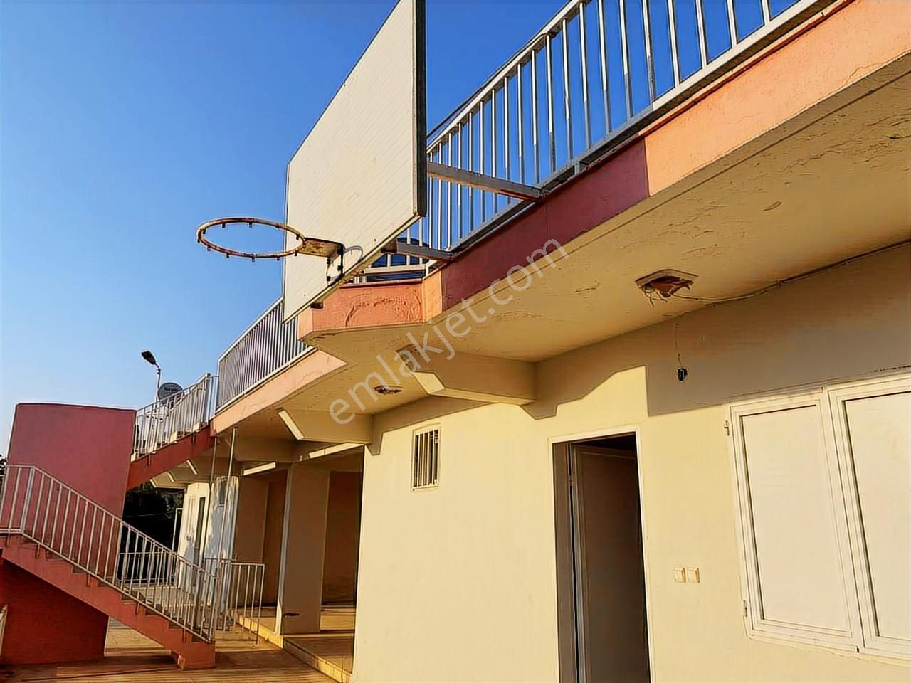 World İlkevim'den Doğayla İç İçe Havuzlu Satılık Bağ Evi - Görsel 23