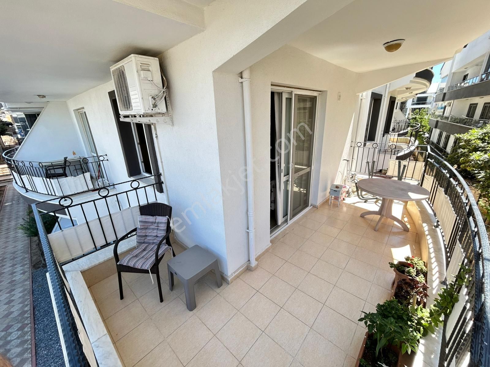 Efeler Mahallesi’nde Lüks Site İçerisinde Satılık 2+1 Eşyalı Daire Fiyat: 4.650.000 Tl - Görsel 2