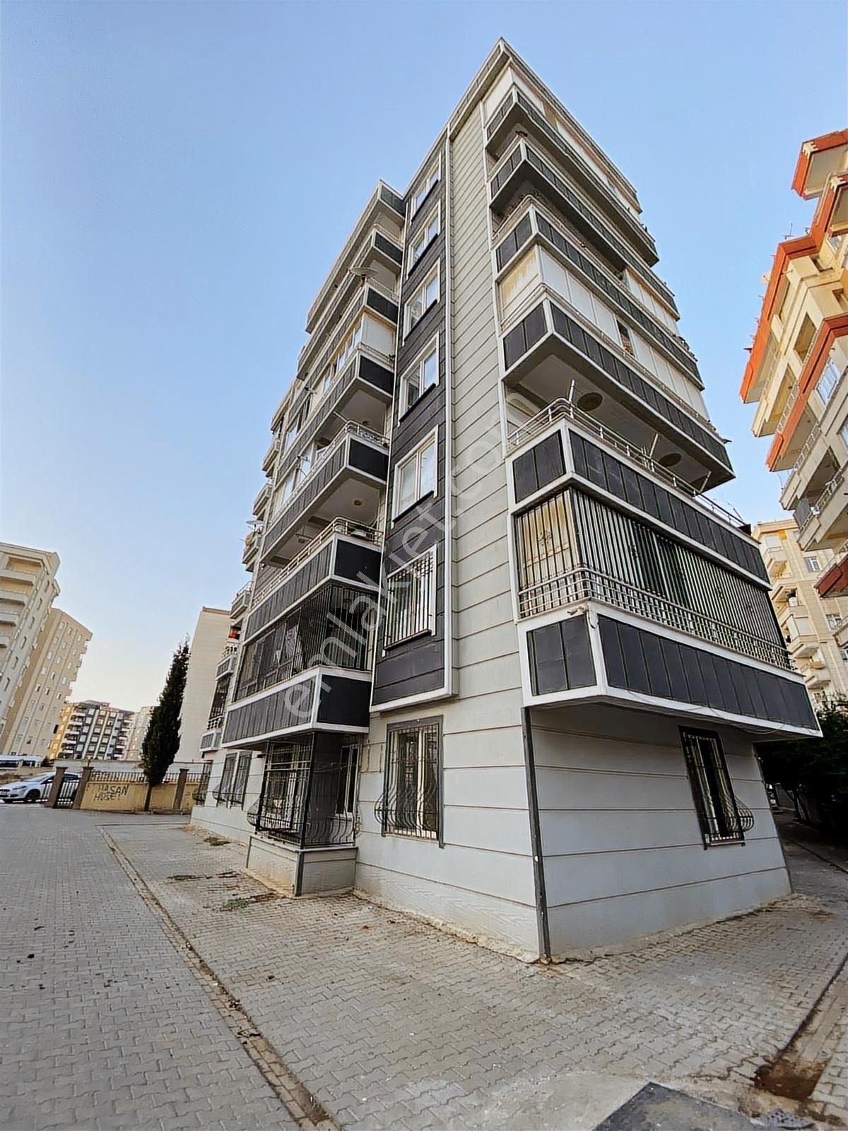 World İlkevim'den Güzelşehir'de Merkezi Konumda Giriş Kat Daire