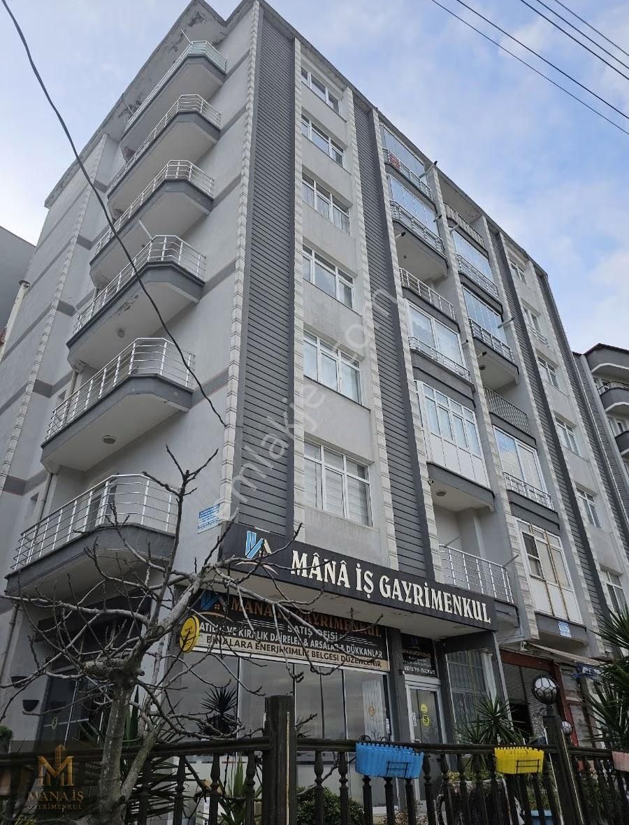 Mânâ İş Gayrimenkul Sahilde 3+1 Kiralık Daire - Görsel 4