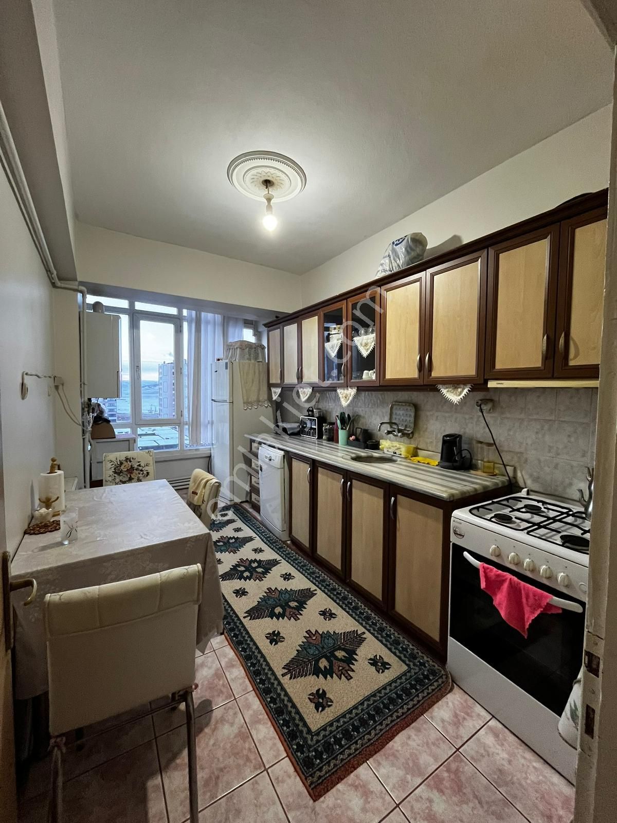 Elisa Gyo/ İldem Kaykopda Satılık 3+1 Kombili Ara Kat Güney Cephe Satılık Daire