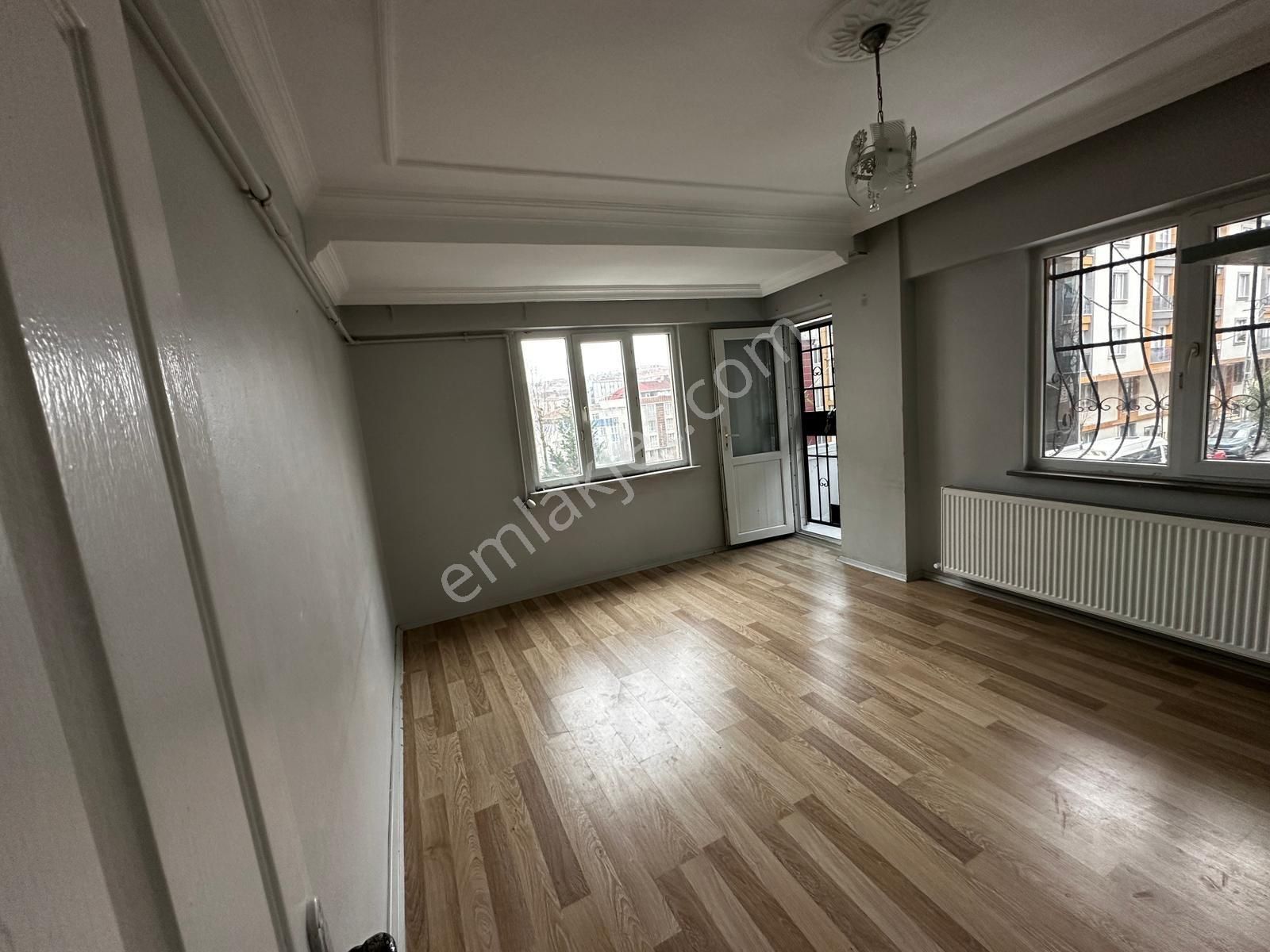 Gazi Mh 2+1 Balkonlu 90m2 Çift Cephe Köşebaşı Yüksek Giriş