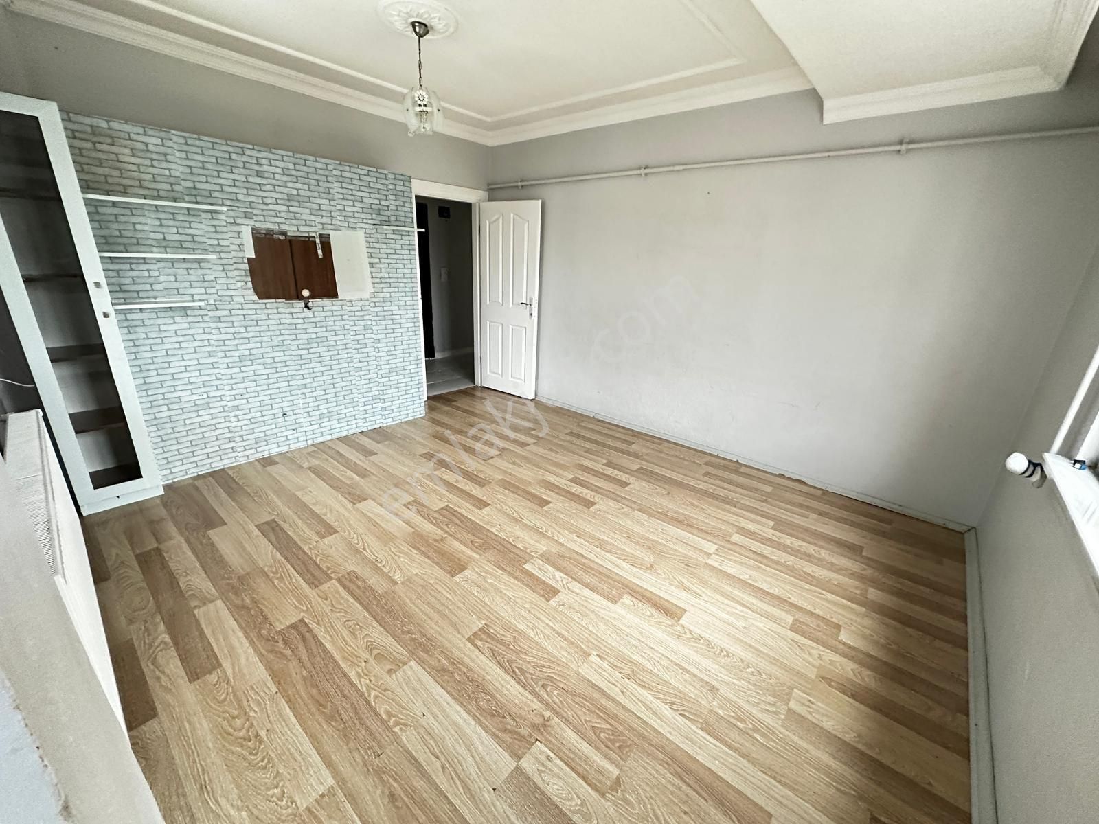 Gazi Mh 2+1 Balkonlu 90m2 Çift Cephe Köşebaşı Yüksek Giriş - Görsel 18