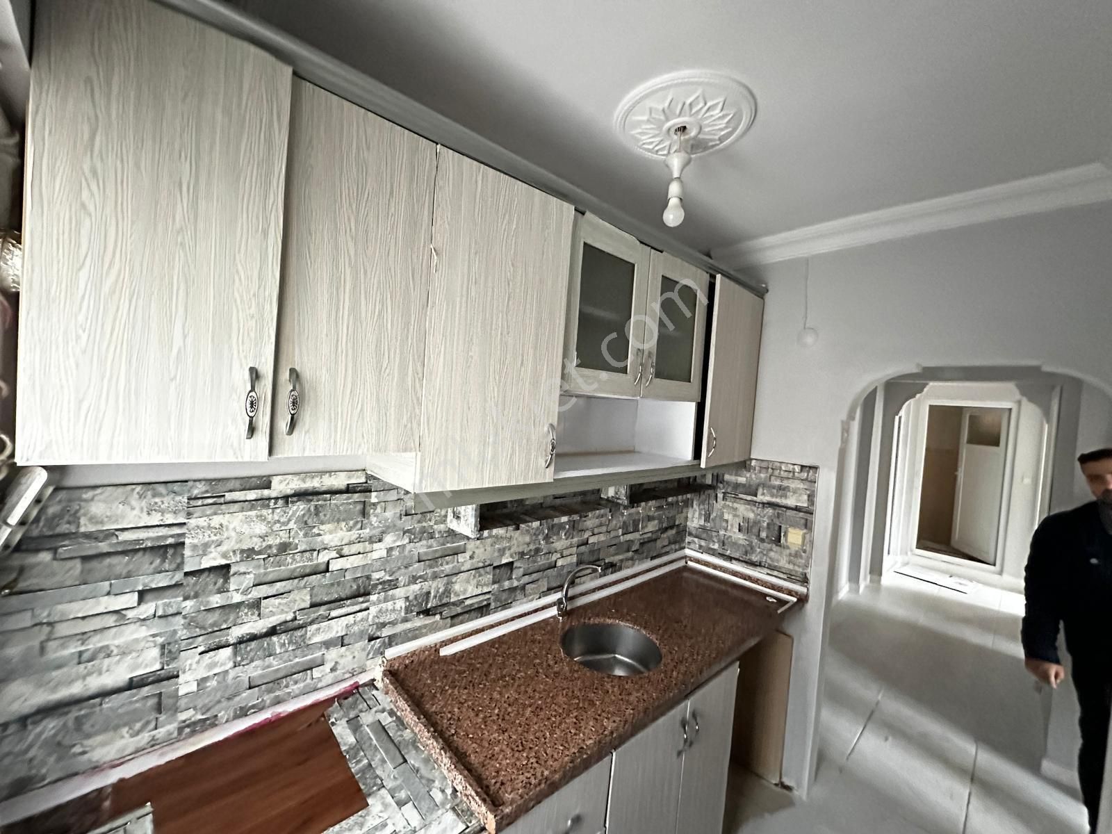 Gazi Mh 2+1 Balkonlu 90m2 Çift Cephe Köşebaşı Yüksek Giriş - Görsel 11