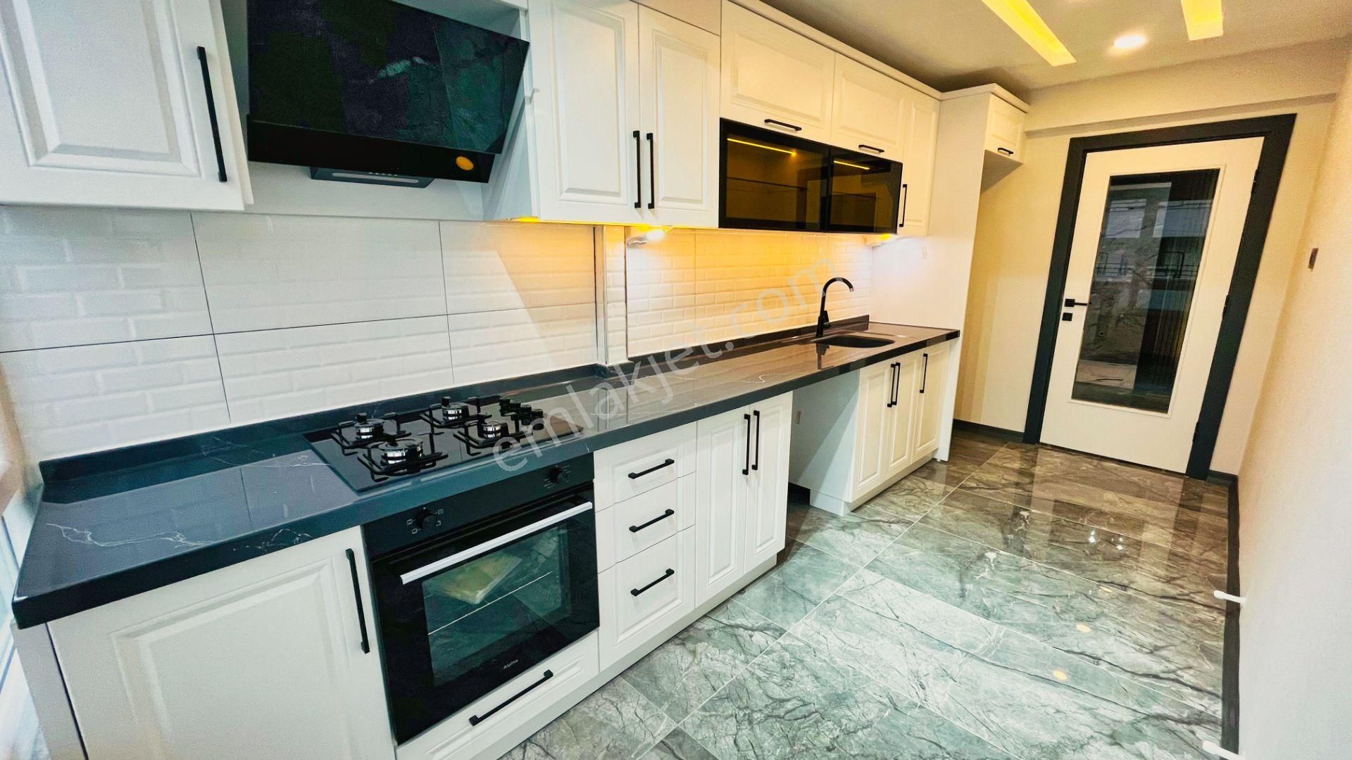 🛑🛑aktif'ten Akçay'da Fırsat !! Ayrı Mutfak Konforu İle Masrafsız Arakat Satılık 2+1 Daire