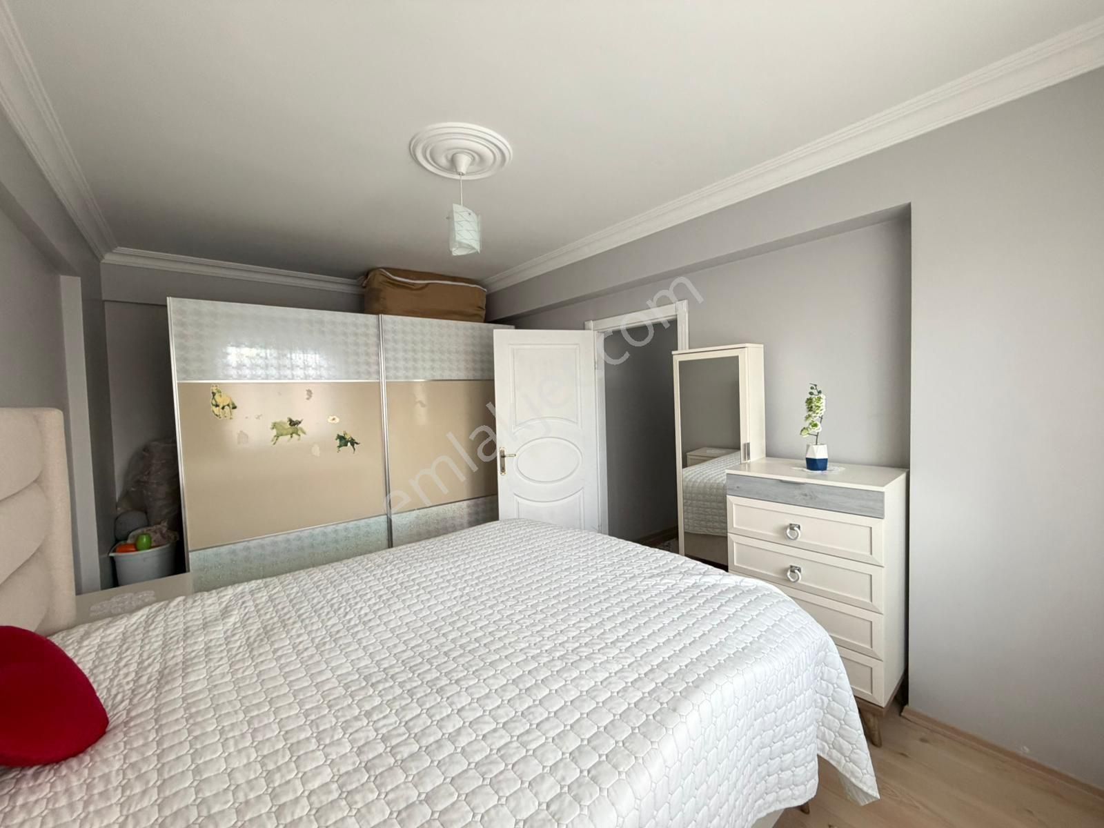 Karapürçek Cumartesi Pazar Yakını Cd Üzerinde 3.kat 3+1 130m2 Isı Yalıtım Full Yapılı - Görsel 19