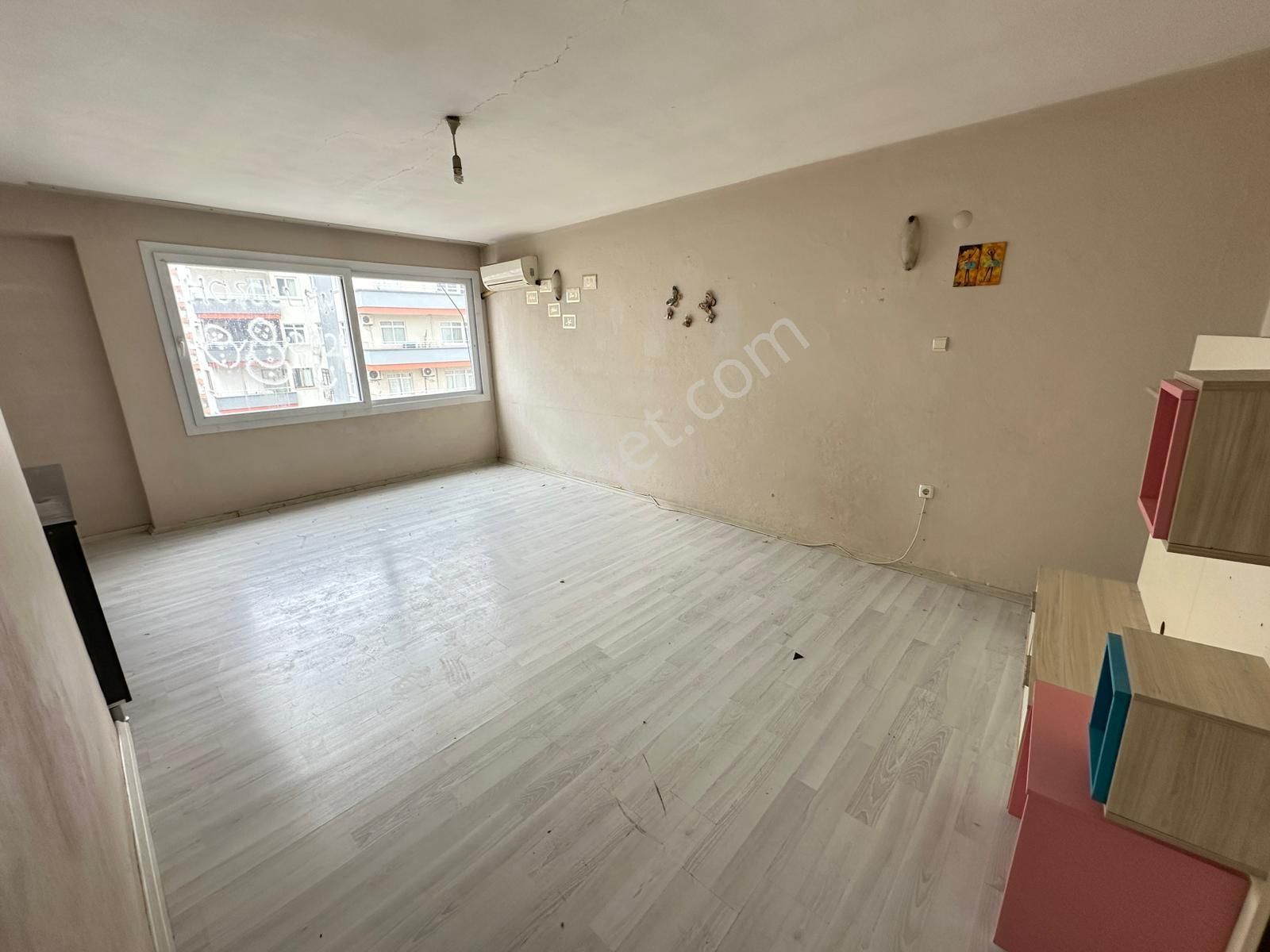 Pirireis Mahallesinde 3+1 Amerikan Mutfak İçi Temiz Kiralık