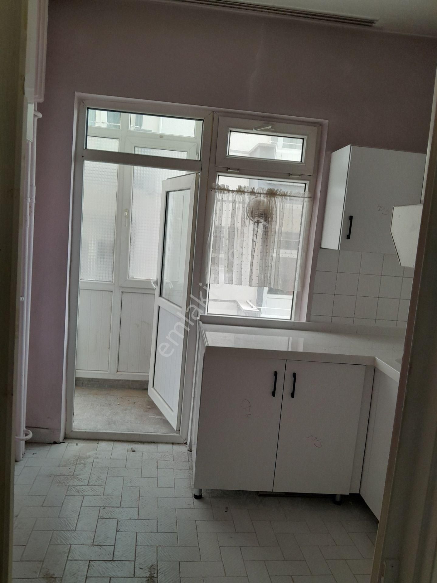 Kolej Metrosu Yakını Kiralık 3+1 Ön Cephe Daire - Görsel 13