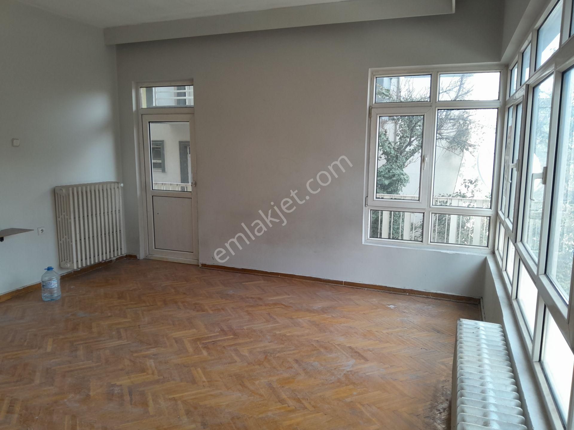 Kolej Metrosu Yakını Kiralık 3+1 Ön Cephe Daire - Görsel 10