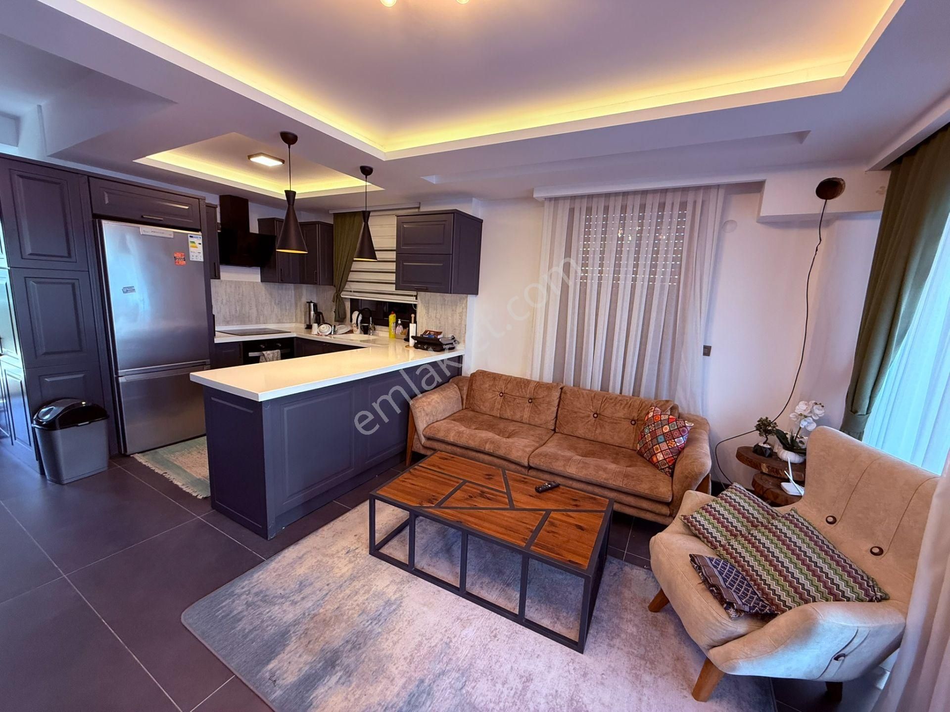 Kuşadasında Satılık 3+1 Havuz Başı Müstakil Villa - Görsel 15