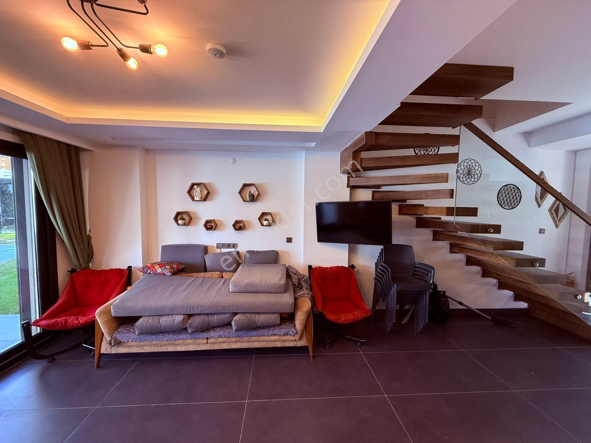 Kuşadasında Satılık 3+1 Havuz Başı Müstakil Villa - Görsel 16