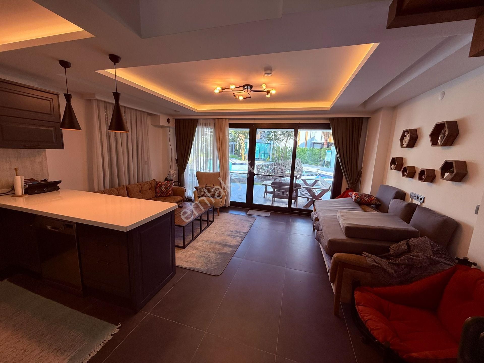 Kuşadasında Satılık 3+1 Havuz Başı Müstakil Villa - Görsel 13