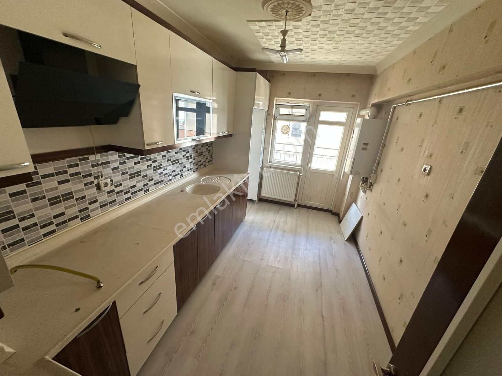 Selçuklu Mah'de Toplu Ulaşıma Yakın 3+1 Ara Kat Bağımsız Daire - Görsel 17