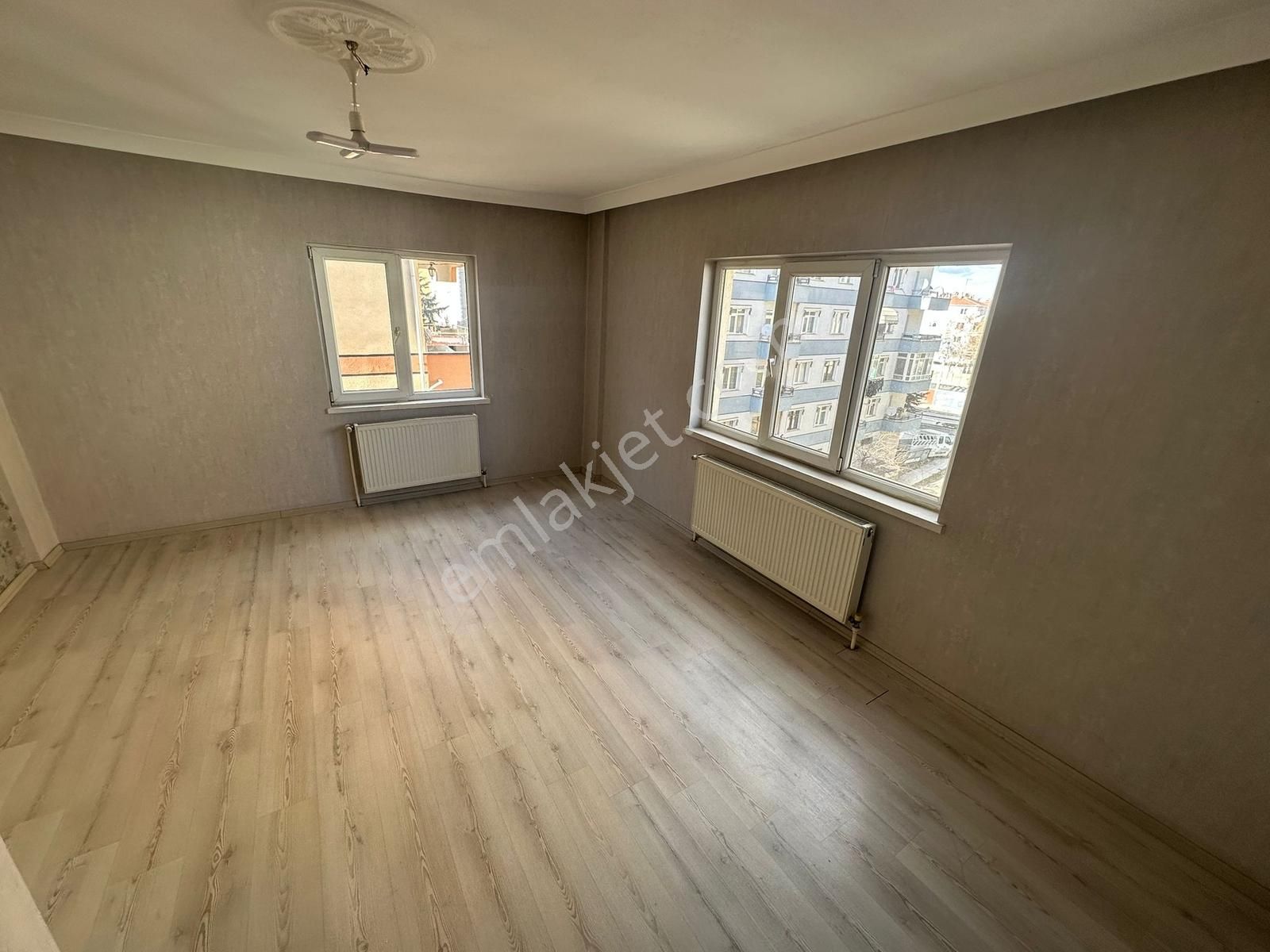 Selçuklu Mah'de Toplu Ulaşıma Yakın 3+1 Ara Kat Bağımsız Daire - Görsel 18
