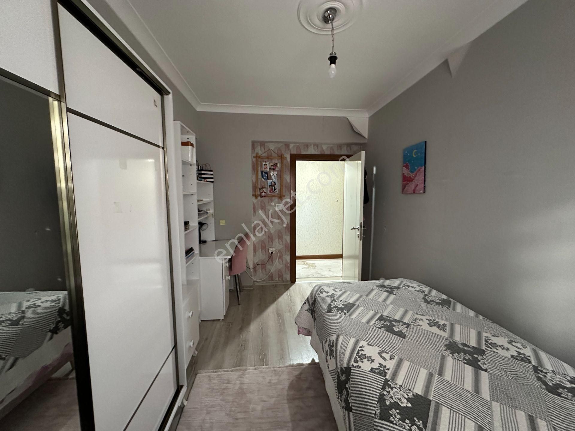 Kalecik Emlaktan Protokol Yol Yakını Modern Yapılı 4+1 195m² - Görsel 20