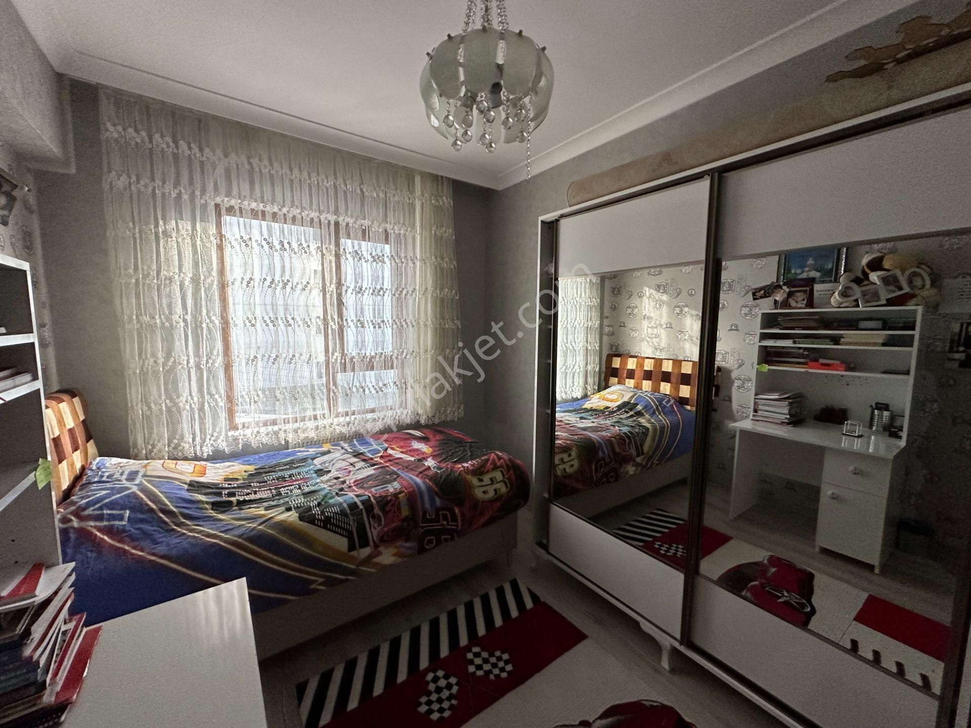 Kalecik Emlaktan Protokol Yol Yakını Modern Yapılı 4+1 195m² - Görsel 19