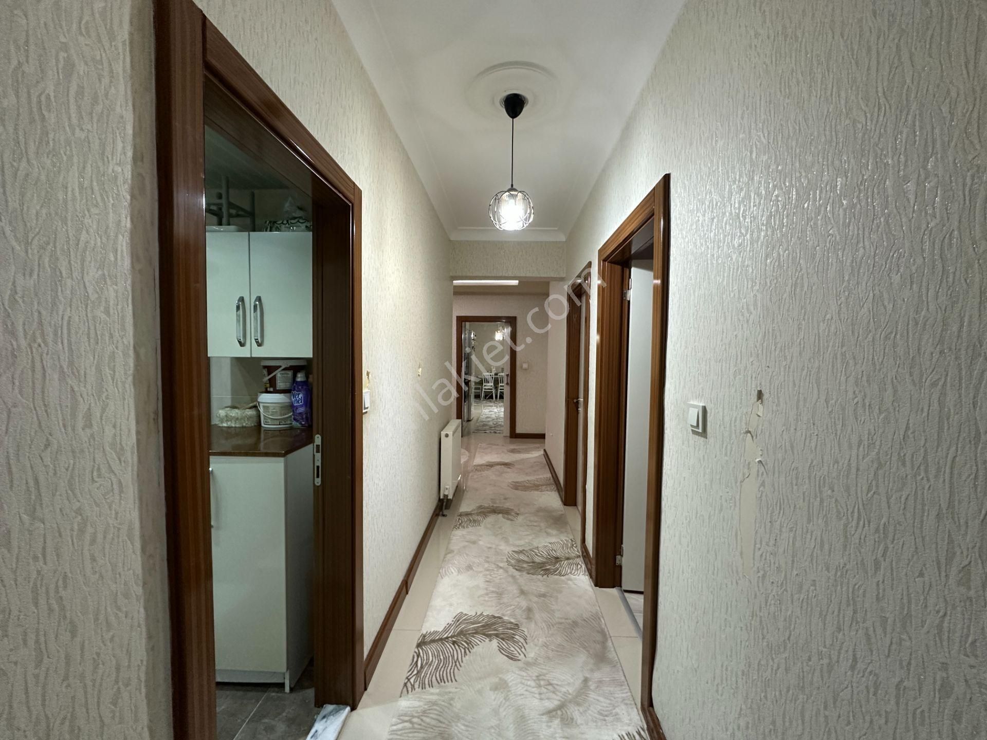 Kalecik Emlaktan Protokol Yol Yakını Modern Yapılı 4+1 195m² - Görsel 27