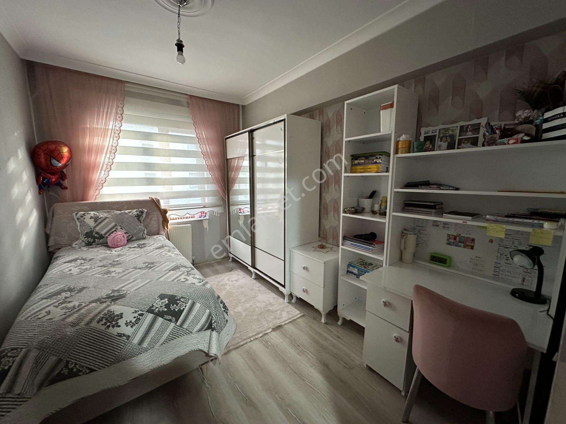 Kalecik Emlaktan Protokol Yol Yakını Modern Yapılı 4+1 195m² - Görsel 21