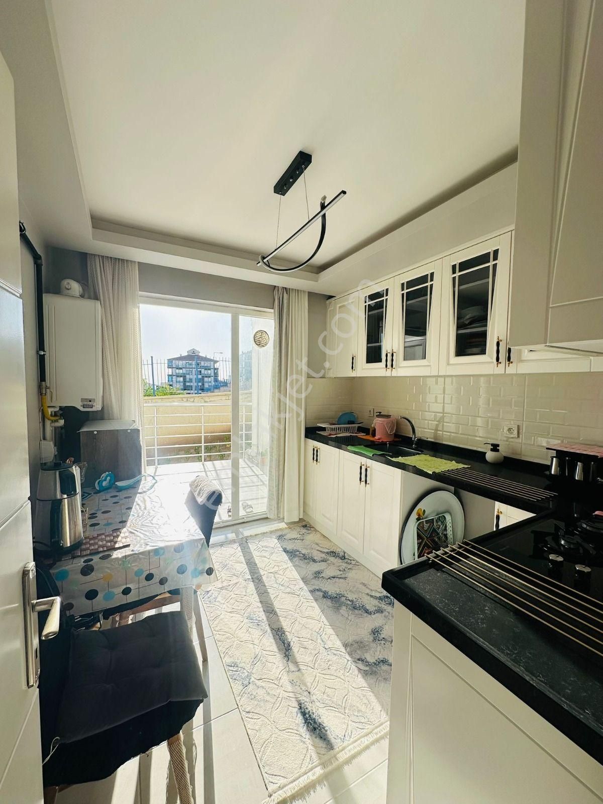 Güney Emlaktan F.çelik'te Asansörlü Teras Balkon Geniş 2+1 Satılık Daire