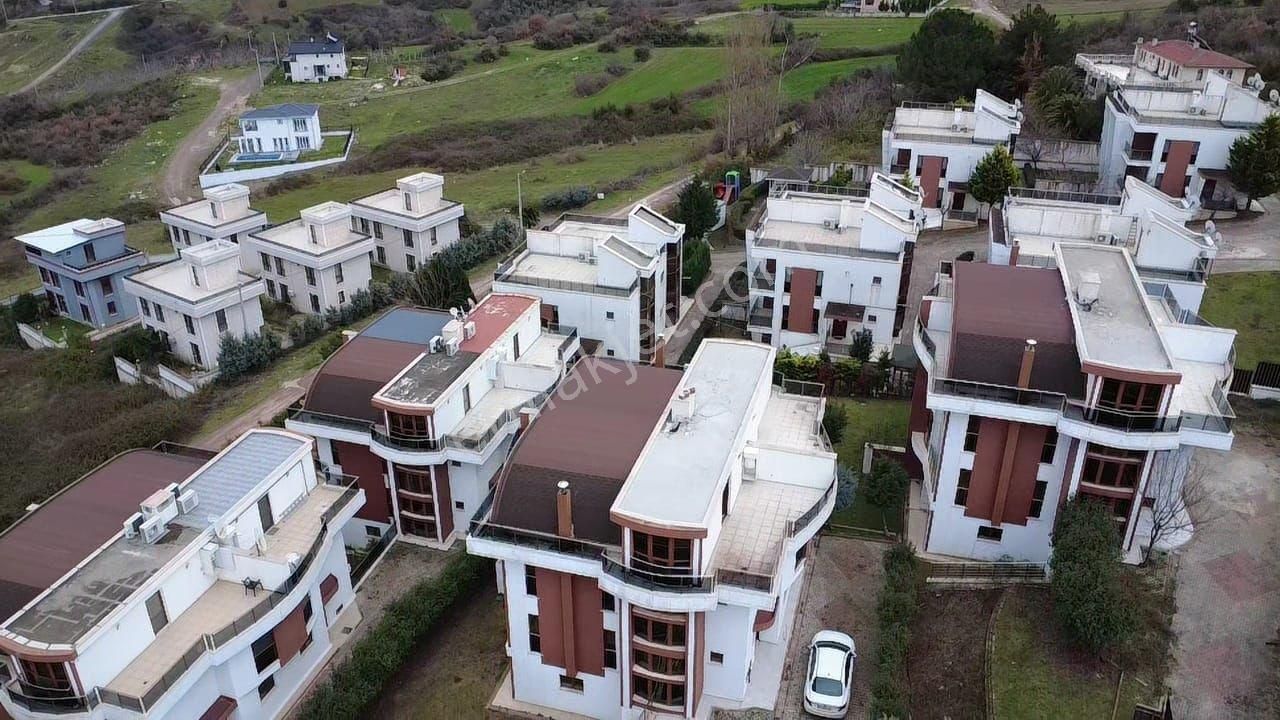 Tezcan Gayrimenkul'den Yalova/termal Akköy'de Deniz Manzaralı Villa. - Görsel 2