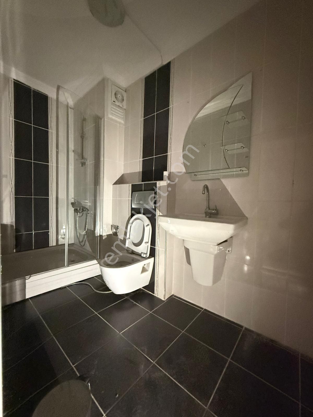 Tezcan Gayrimenkul'den Yalova/termal Akköy'de Deniz Manzaralı Villa. - Görsel 11