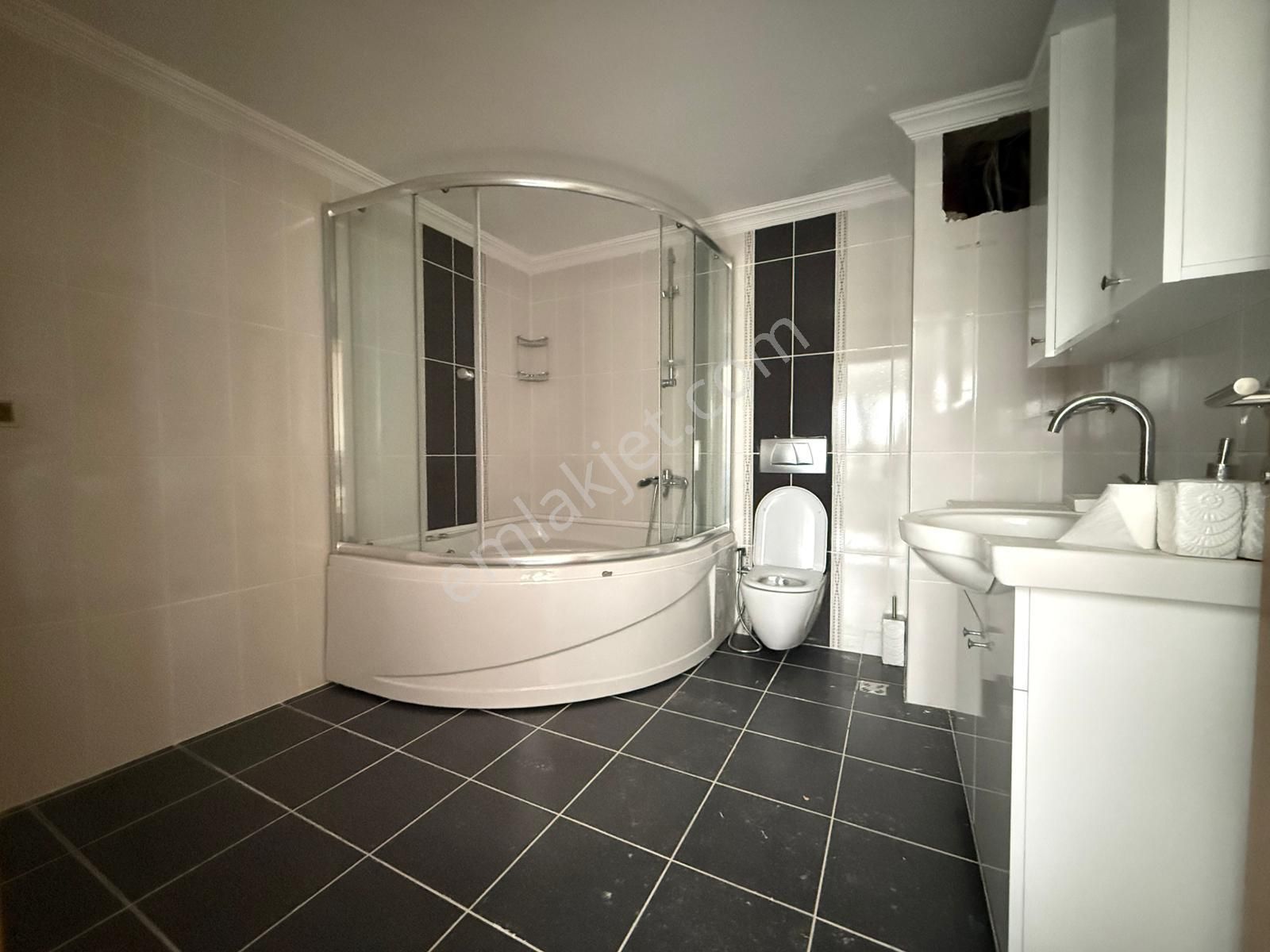 Tezcan Gayrimenkul'den Yalova/termal Akköy'de Deniz Manzaralı Villa. - Görsel 29