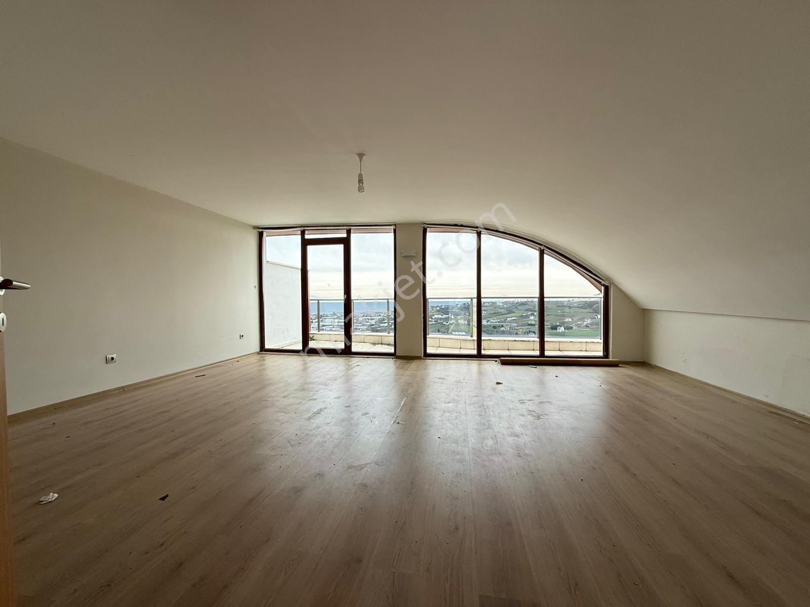 Tezcan Gayrimenkul'den Yalova/termal Akköy'de Deniz Manzaralı Villa. - Görsel 32