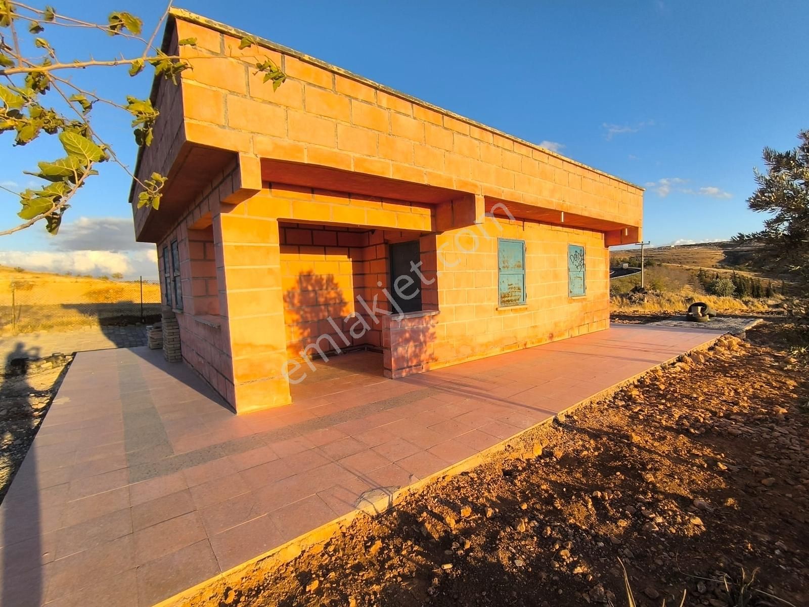 World İlkevim'den Çevre Yolunun Köşesinde Satılık Bağ Evi - Görsel 26