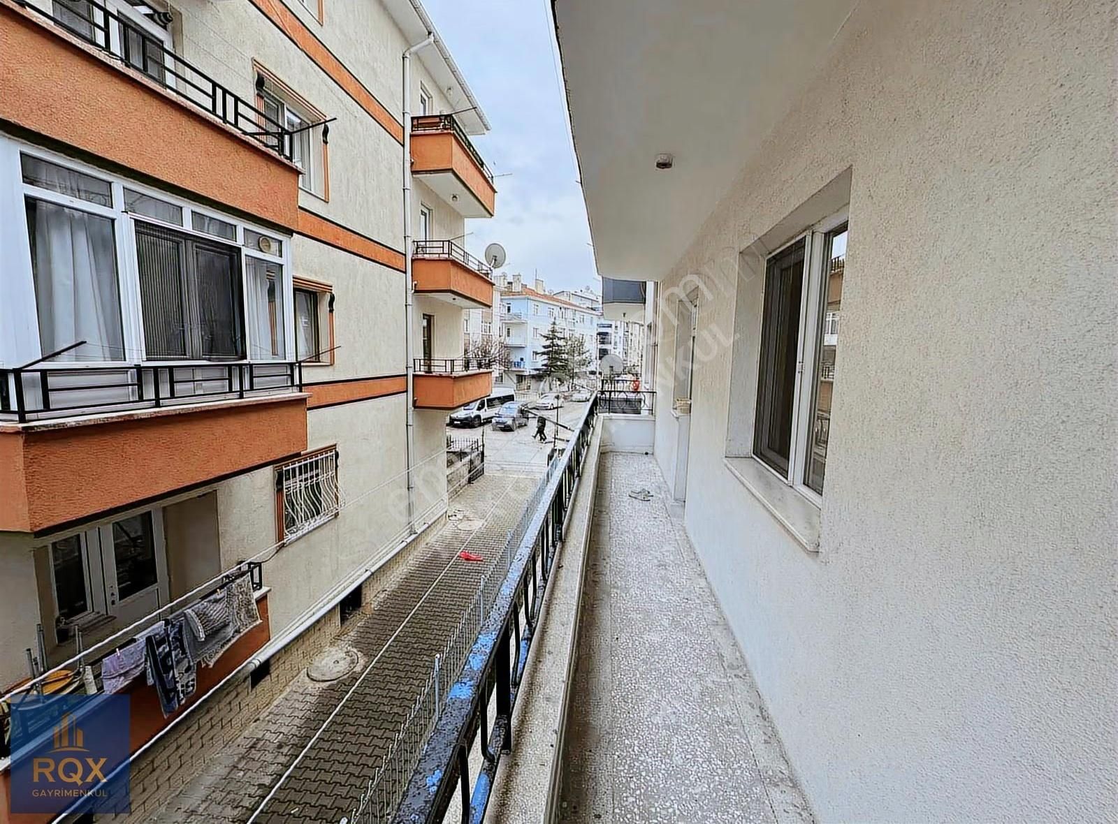 Gimsaya Trene Yüreme Mesafesi Bağımsız Yapılı 3+1 Fırsat Daire - Görsel 9