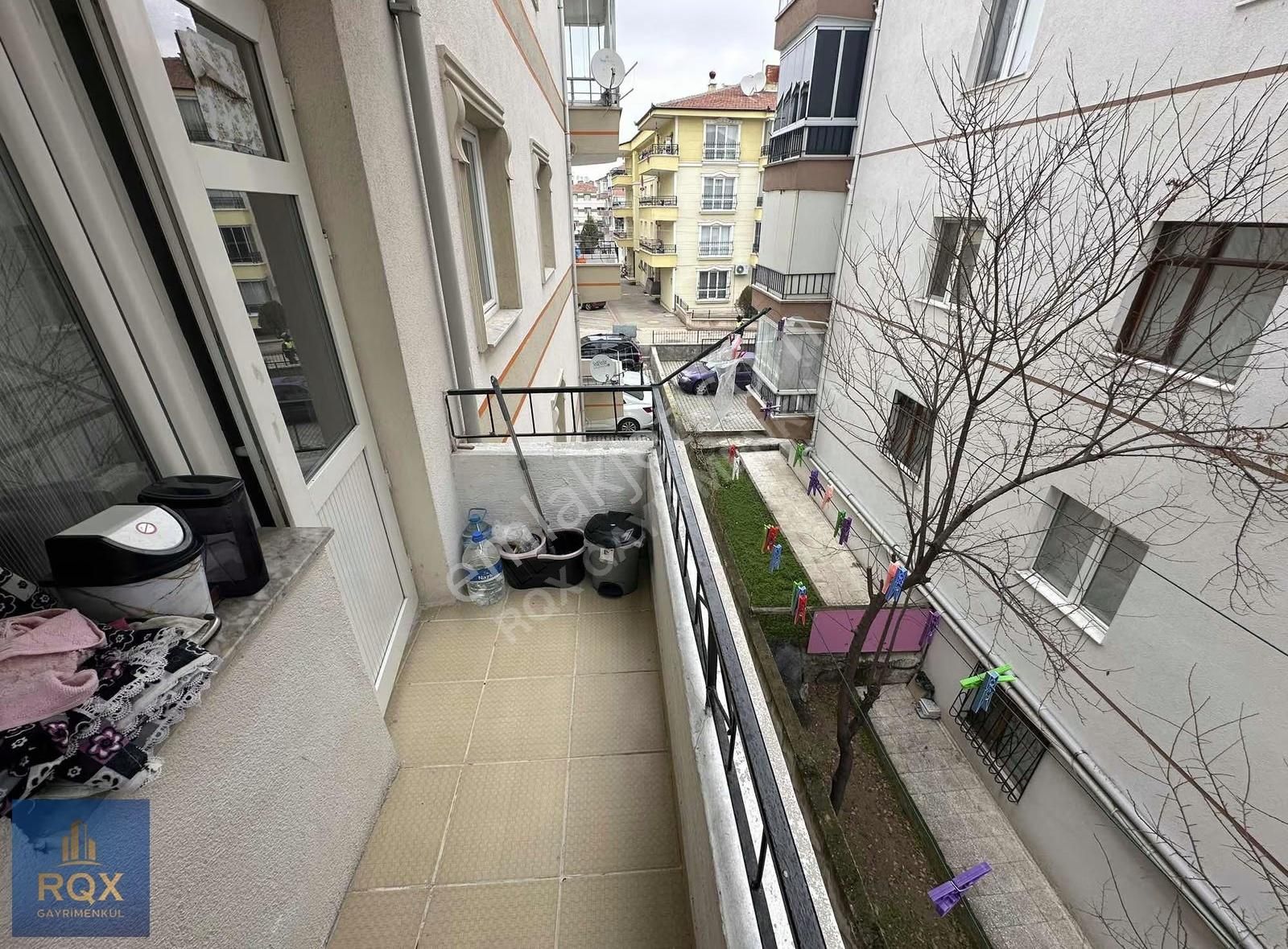 Selçuklu Mahallesi Geniş Bağımsız Ara Kat Ön Cephe 3+1 Daire - Görsel 16