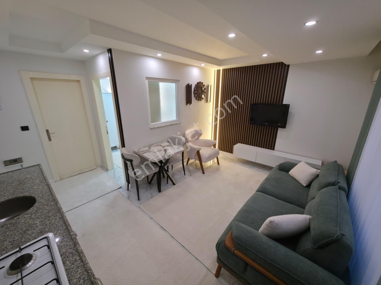 Arakat Lüx Eşyalı Yatırımlık 1+1 Satılık Apart