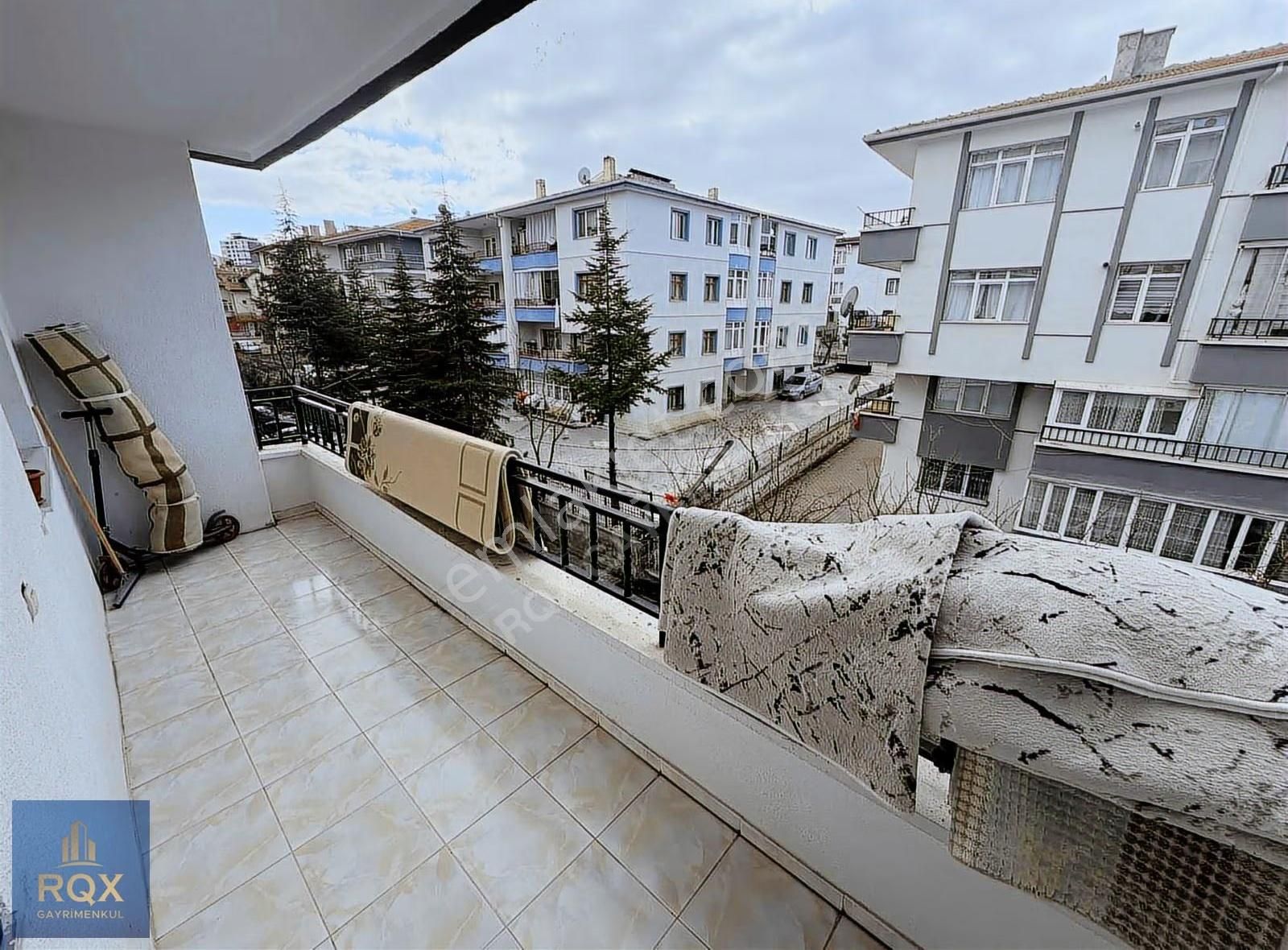 Pınarbaşında Cadde Üzeri Asansörlü Ara Kat Geniş 3+1 Daire - Görsel 11