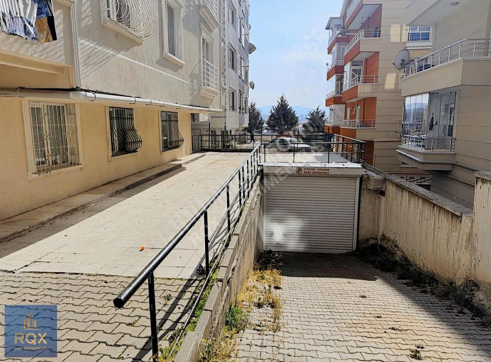 İstasyon Mahallesinde Ara Kat Bağımsız Ön Cephe Asansörlü 2+1 - Görsel 9