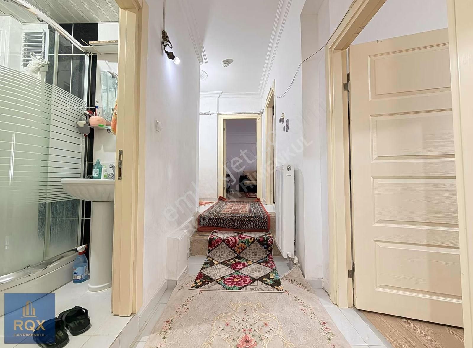 İstasyon Mahallesinde Ara Kat Bağımsız Ön Cephe Asansörlü 2+1 - Görsel 12