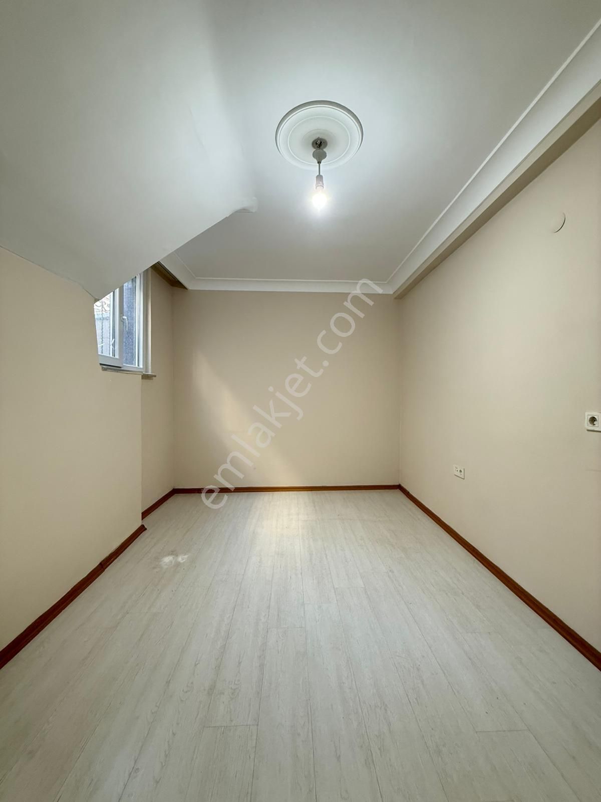 İncirtepe Mahallesi Bahçeli Bahçe Katı 2+1 Kiralık Daire - Görsel 13