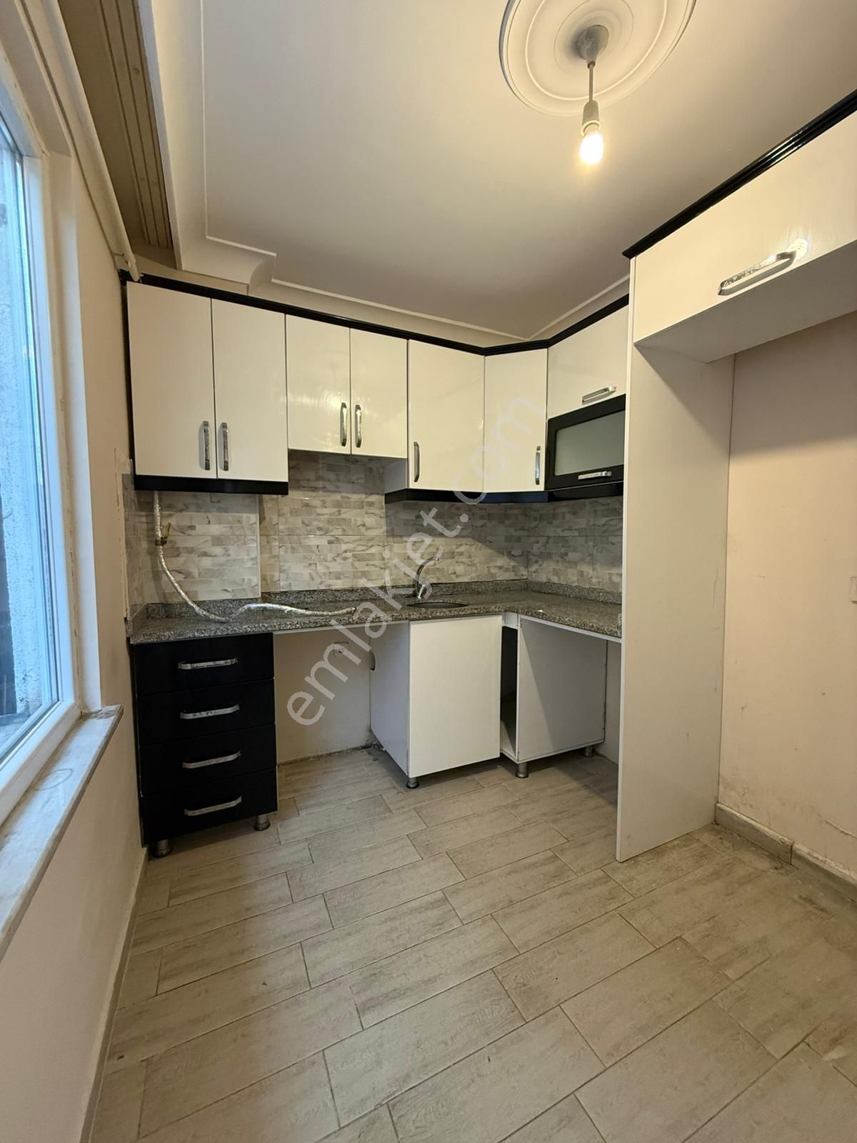 İncirtepe Mahallesi Bahçeli Bahçe Katı 2+1 Kiralık Daire - Görsel 5