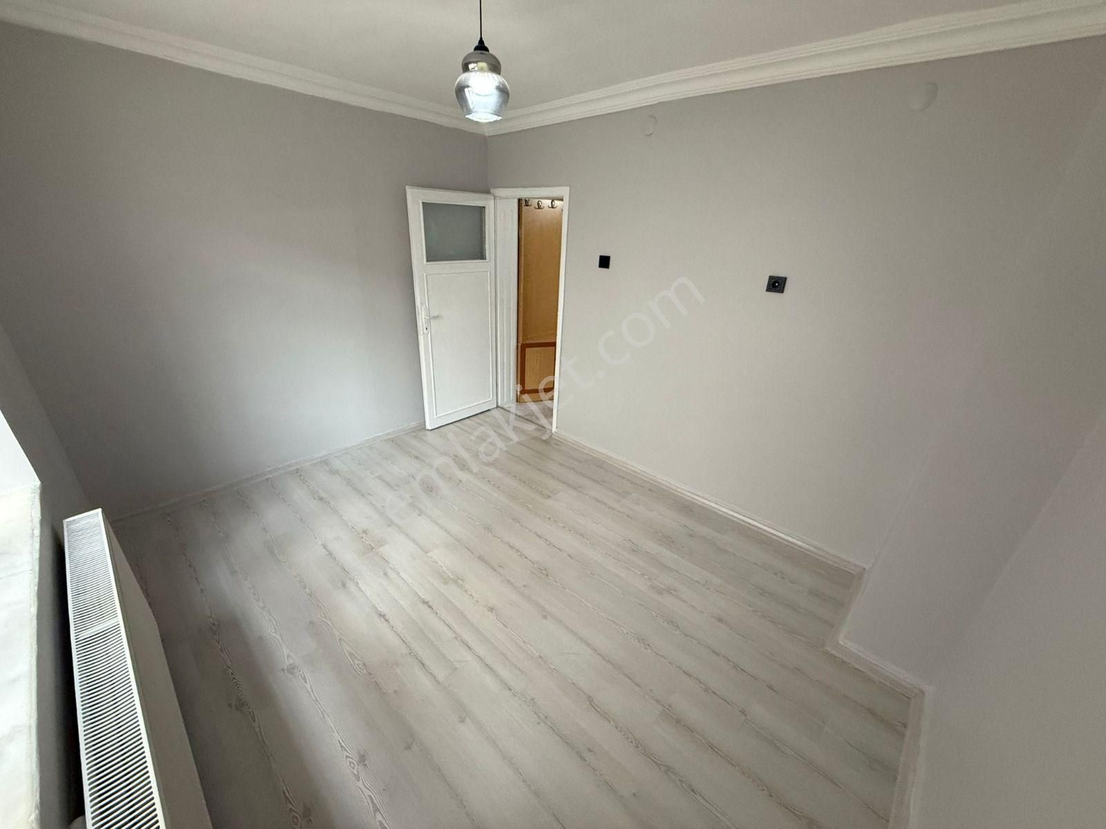 Akşemsettin Mahallesinde 3+1 Yüksek Giriş Satılık Daire - Görsel 14