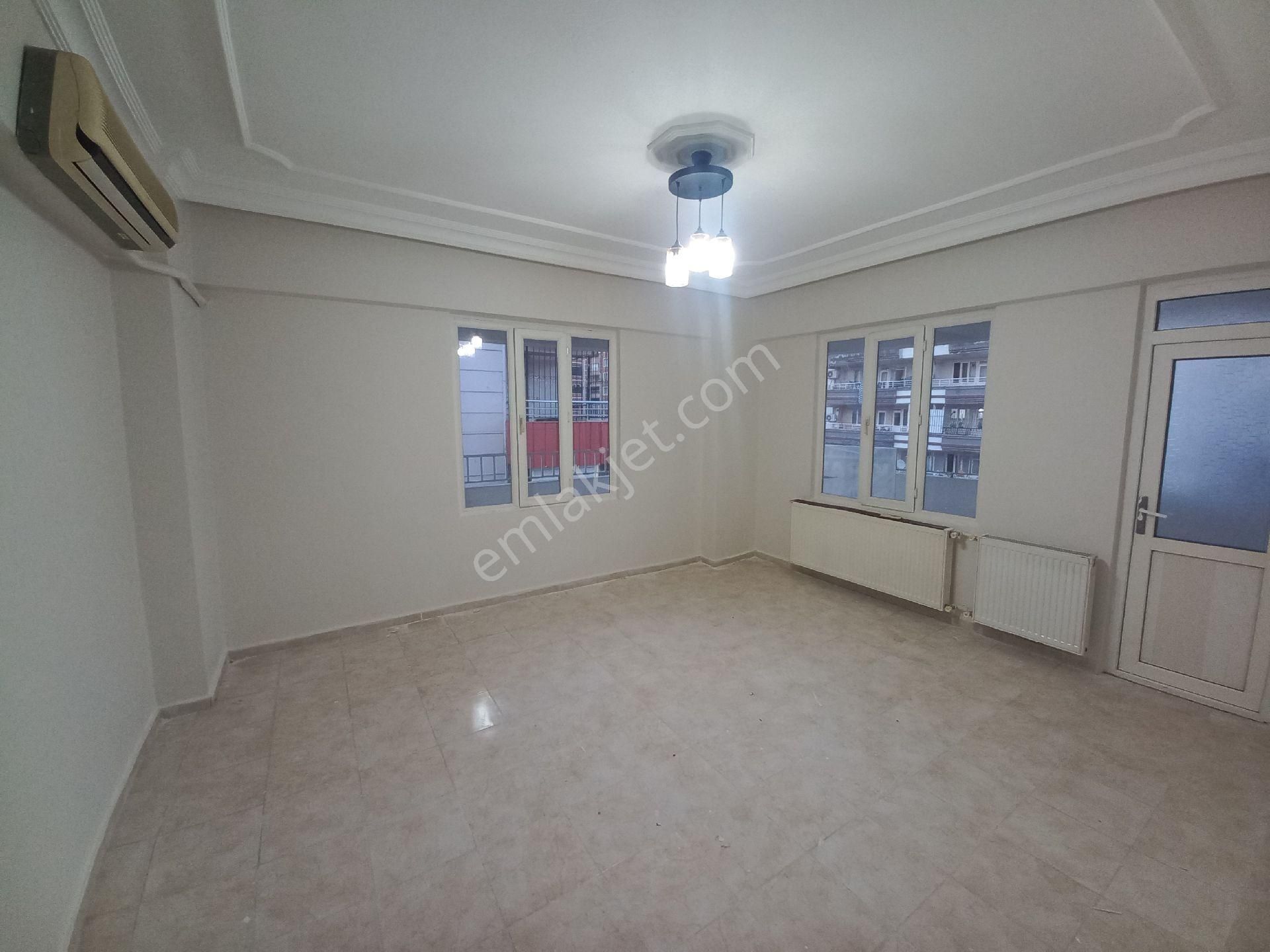 Kültür Emlak Karaköprü'de Kiralık 4 Odalı Son Kat - Görsel 7