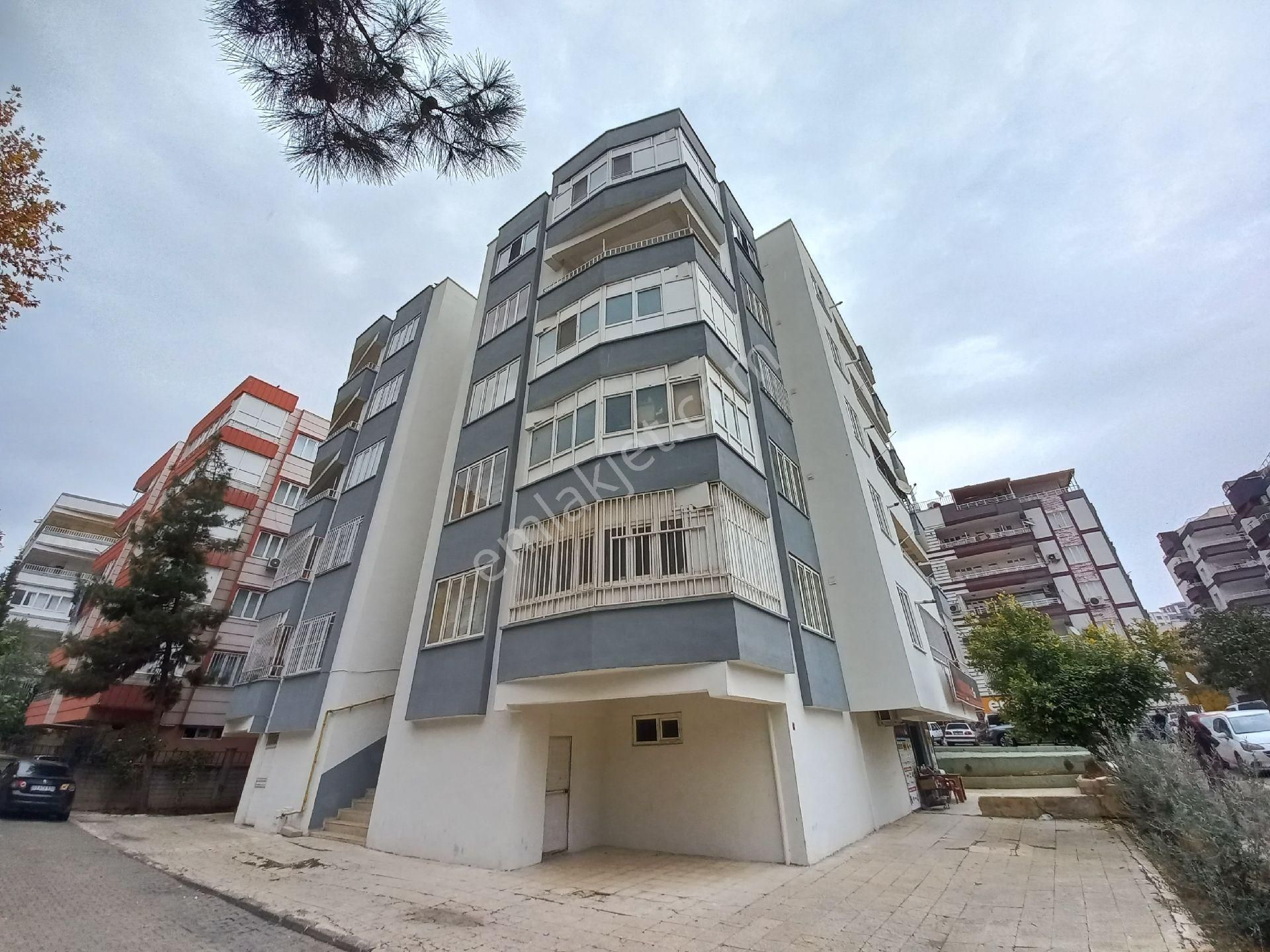 Kültür Emlak Karaköprü'de Kiralık 4 Odalı Son Kat - Görsel 31